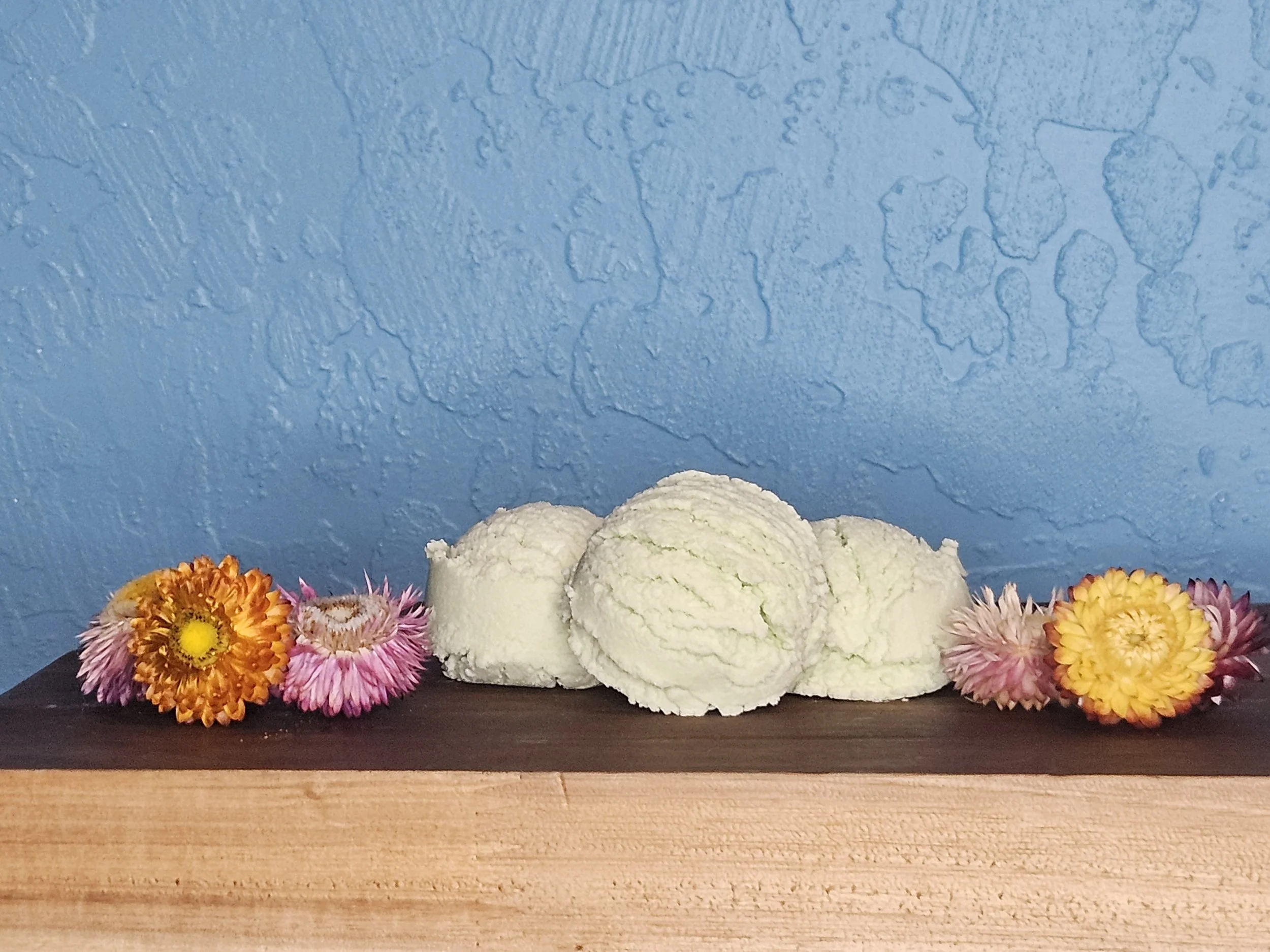 Gardenia Peach Bath Truffle