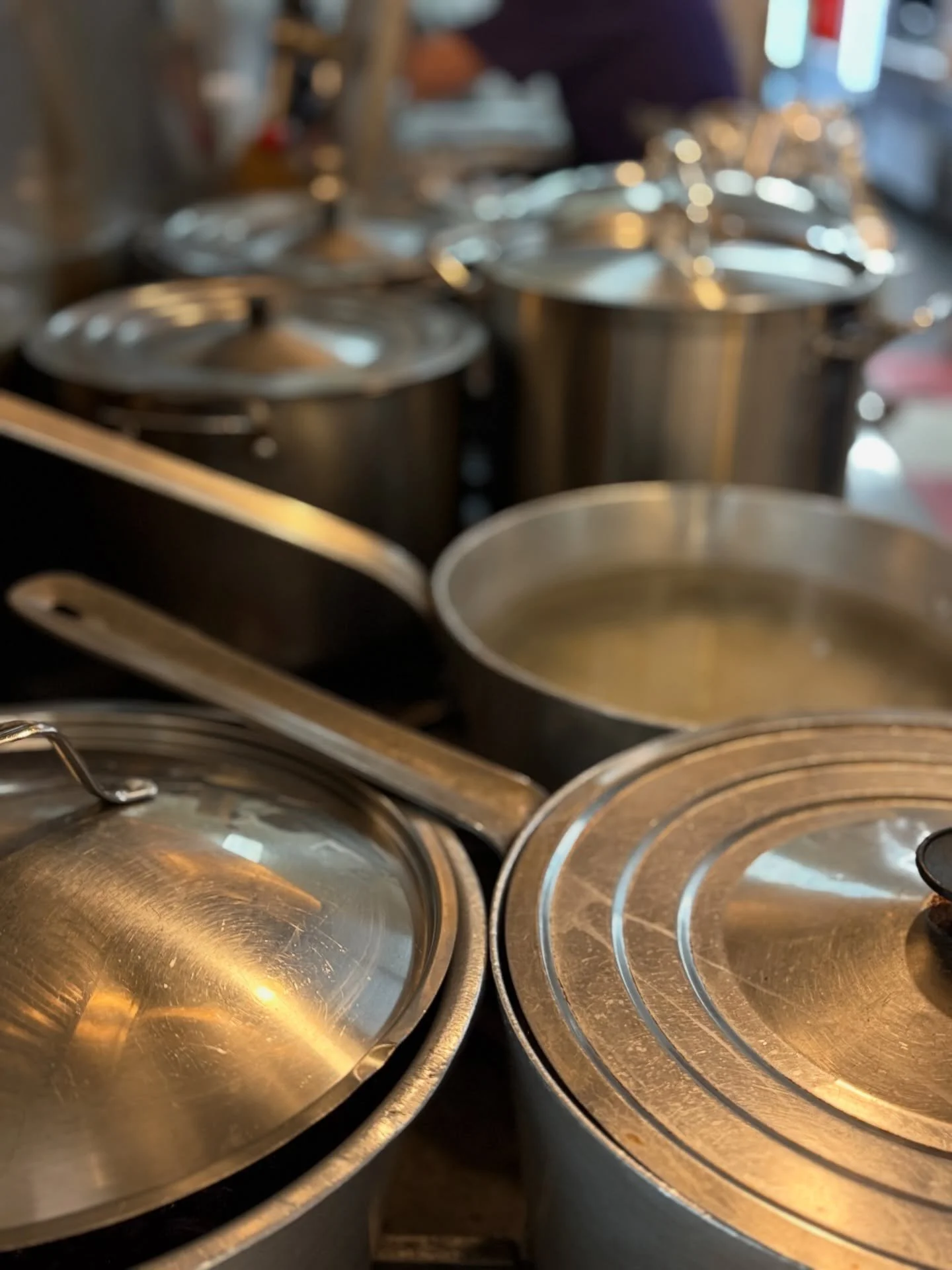 MONDAY LUNCH SPECIAL 🔥

We&rsquo;re back after a wild weekend at Alefest and the kitchen is fired right up 👊

🥪 Patty Melt with caramelized onion, served with crispy mojos &amp; gravy

🍲 Soups today:
&bull; Cream of Broccoli
&bull; Sausage &amp; 