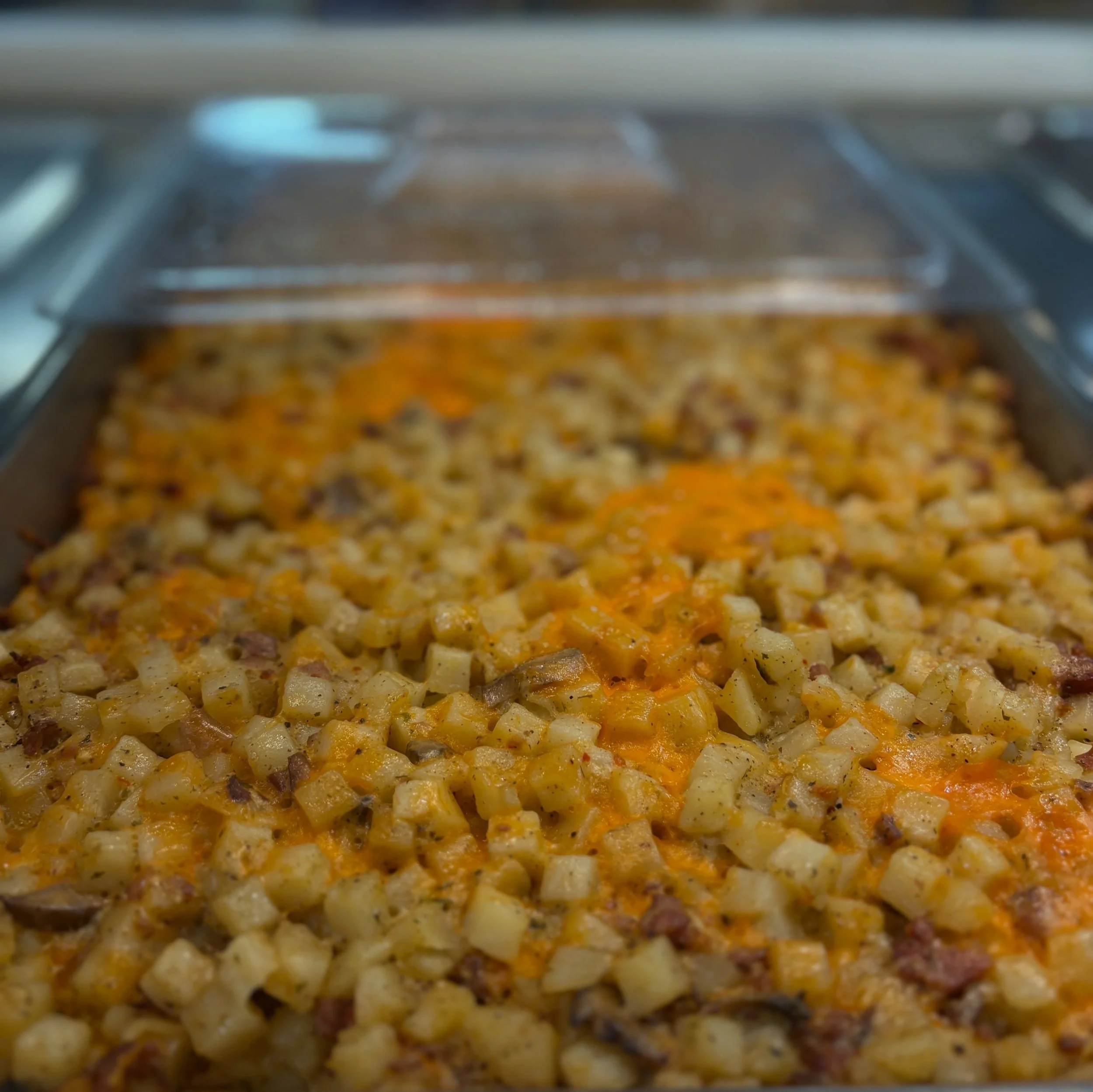 TGIF EVERYONE! 👏👏

FRIDAY LUNCH SPECIALS 
Crispy pork schnitzel with Schwartz potatoes and gravy! Perfect for a rainy day! 

TODAYS SOUPS:
Wicked Chicken Thai
Italian Sausage Potato and Spinach 

OHH AND LOOK AT THOSES BEAUTIFULLY BAKED CINNAMON BU