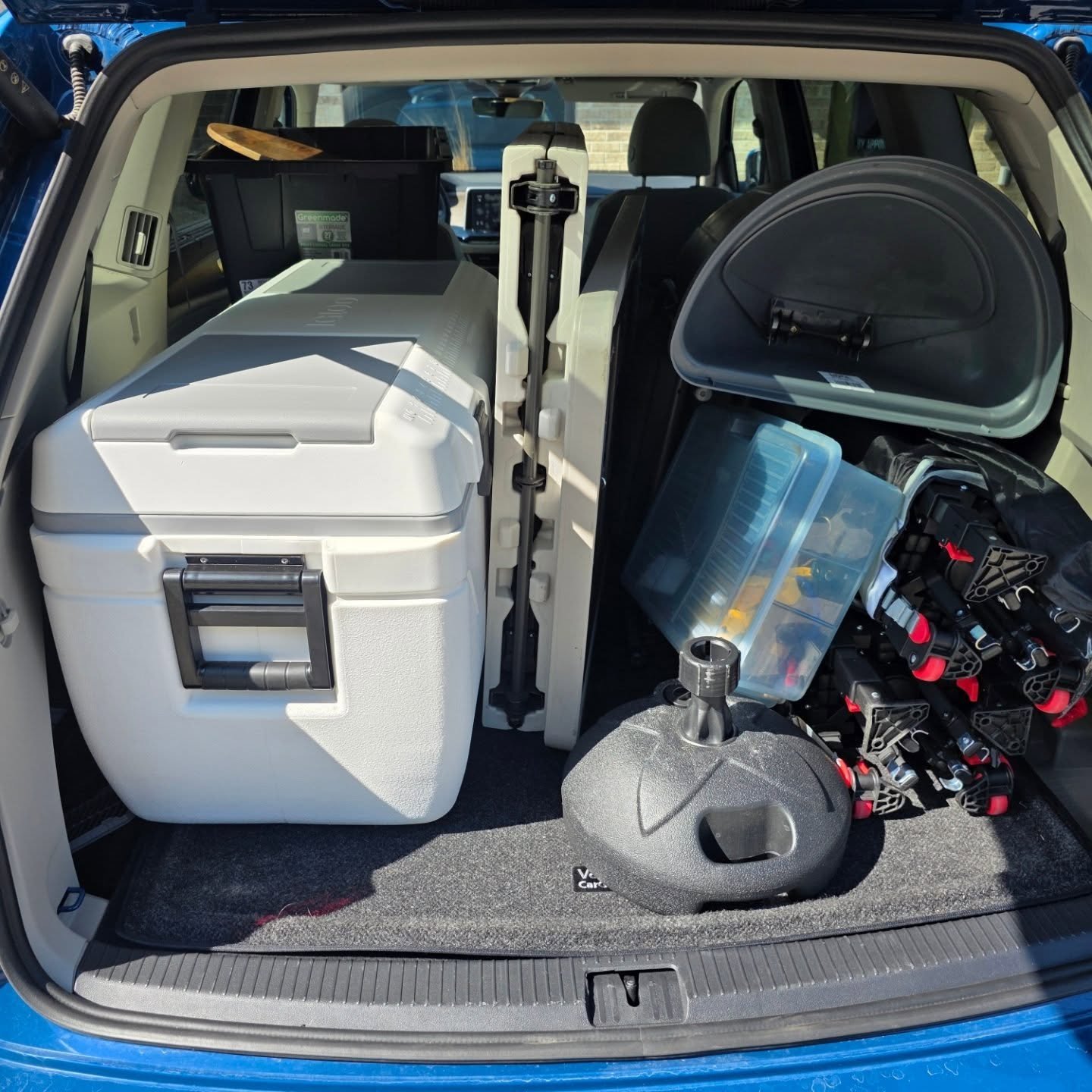 We're all packed up for tomorrow morning! We'll grab the bacon in the AM and then we'll see you at Scheel's Arena for the Shop the Lot outdoor market!