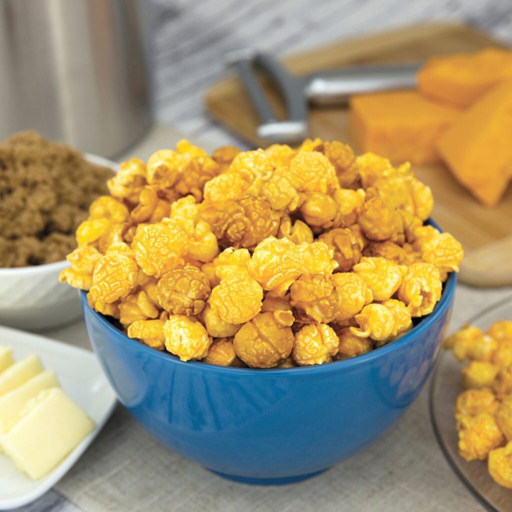 CHICAGO STYLE-
A delicious mixture of sweet and salty! A Midwest Favorite! We perfected this flavor by combining our delicious gourmet buttery caramel corn and our cheesy cheddar corn to make the perfect snack! Gluten Free.