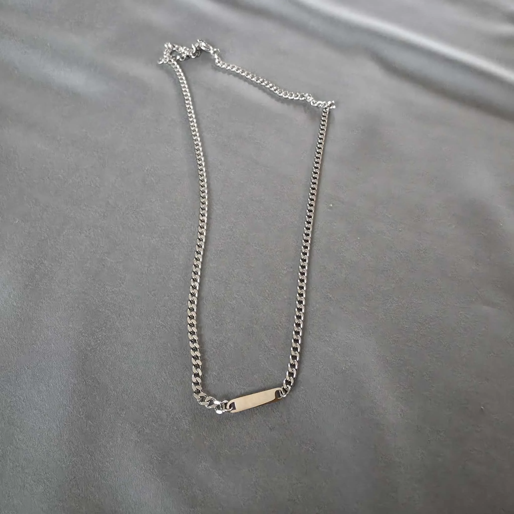 Curb Chain Bar Necklace