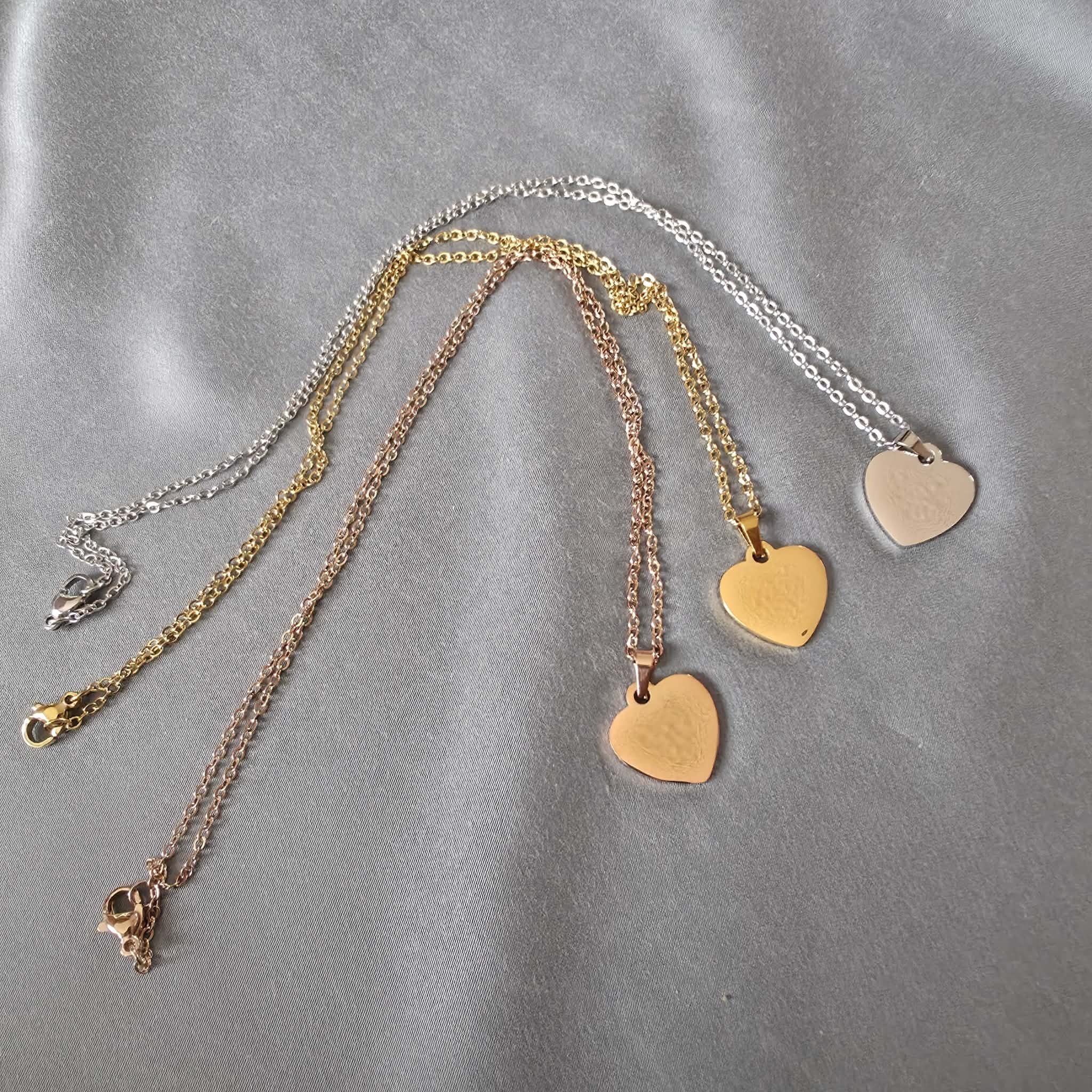 Refined Heart Pendant Necklace