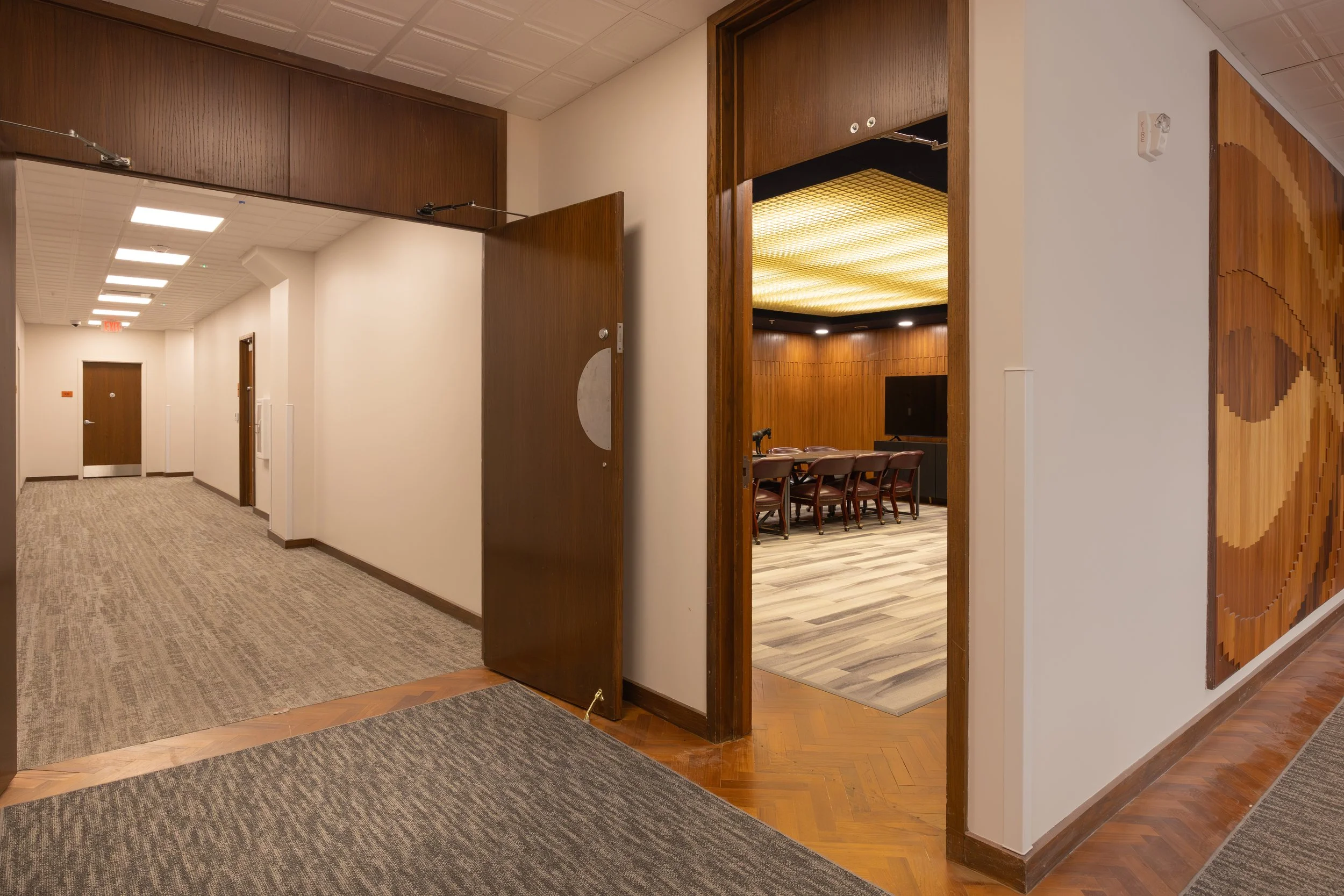 Boardroom.IMG_5527.v2.jpg
