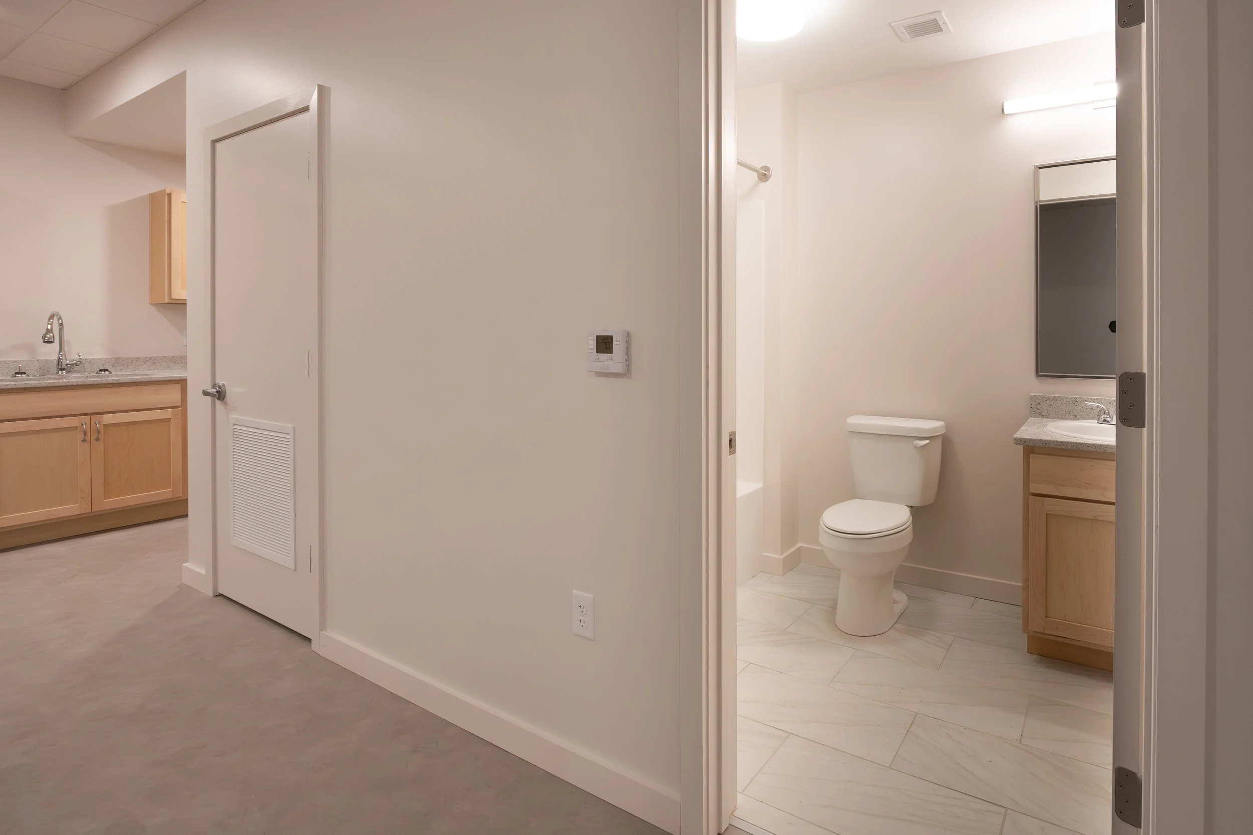Room206.IMG_5333.v2.jpg