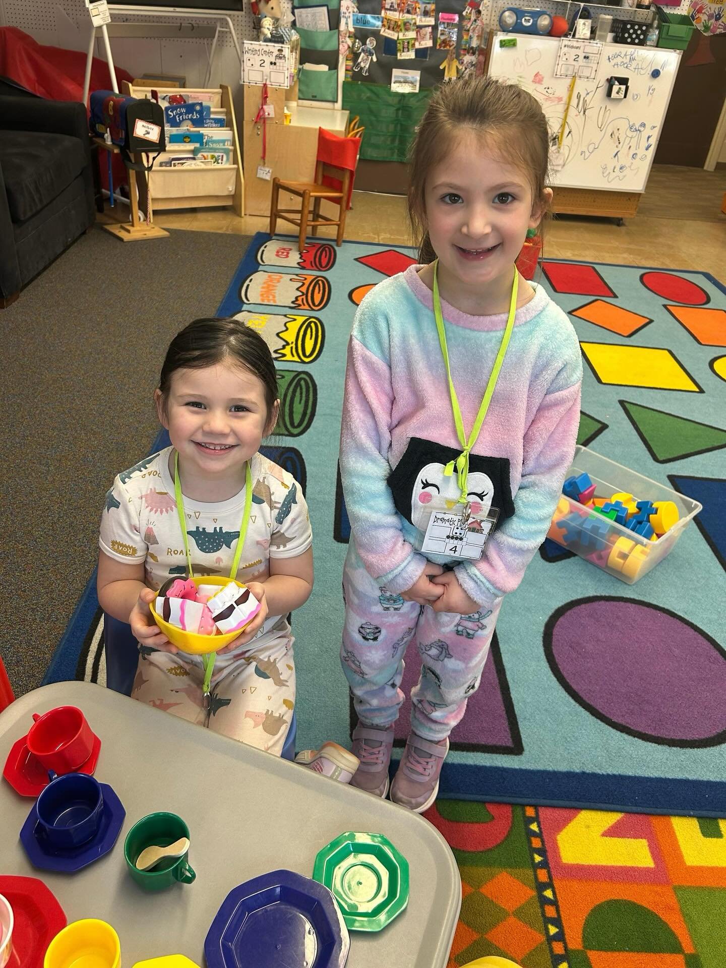 We ended Spirit Week in the coziest way, everyone loved Pajama Day! 💤❄️