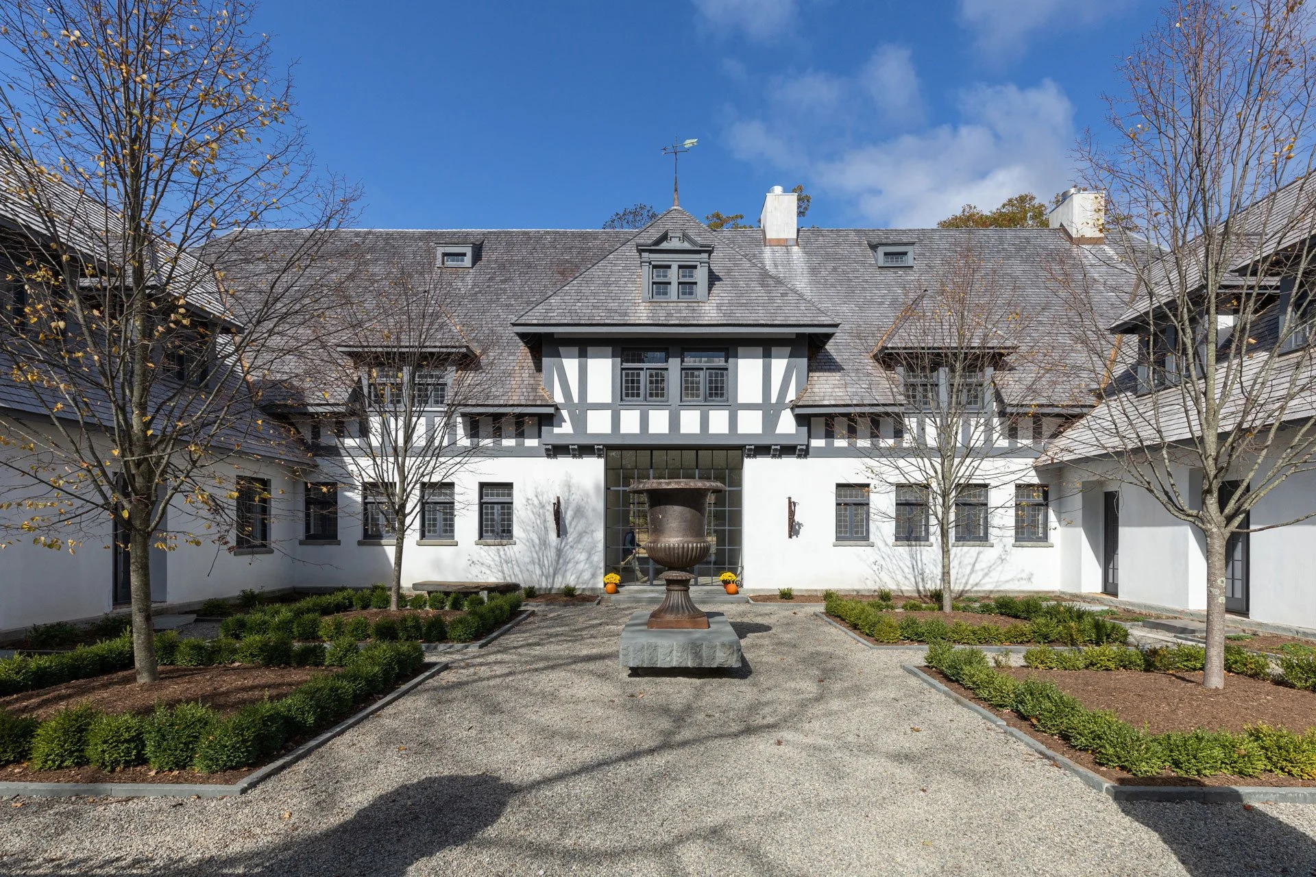 Tuxedo Park Manor front of house
