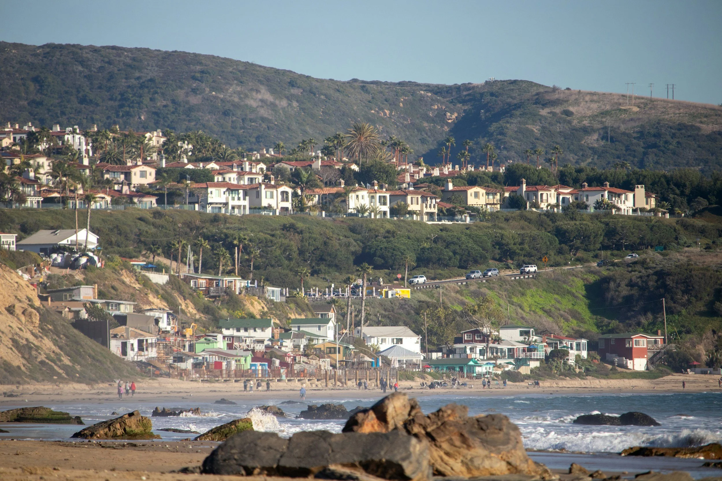 Laguna Beach Real Estate: A Comprehensive Comparison of Crystal Cove and Smith Cliffs Prices