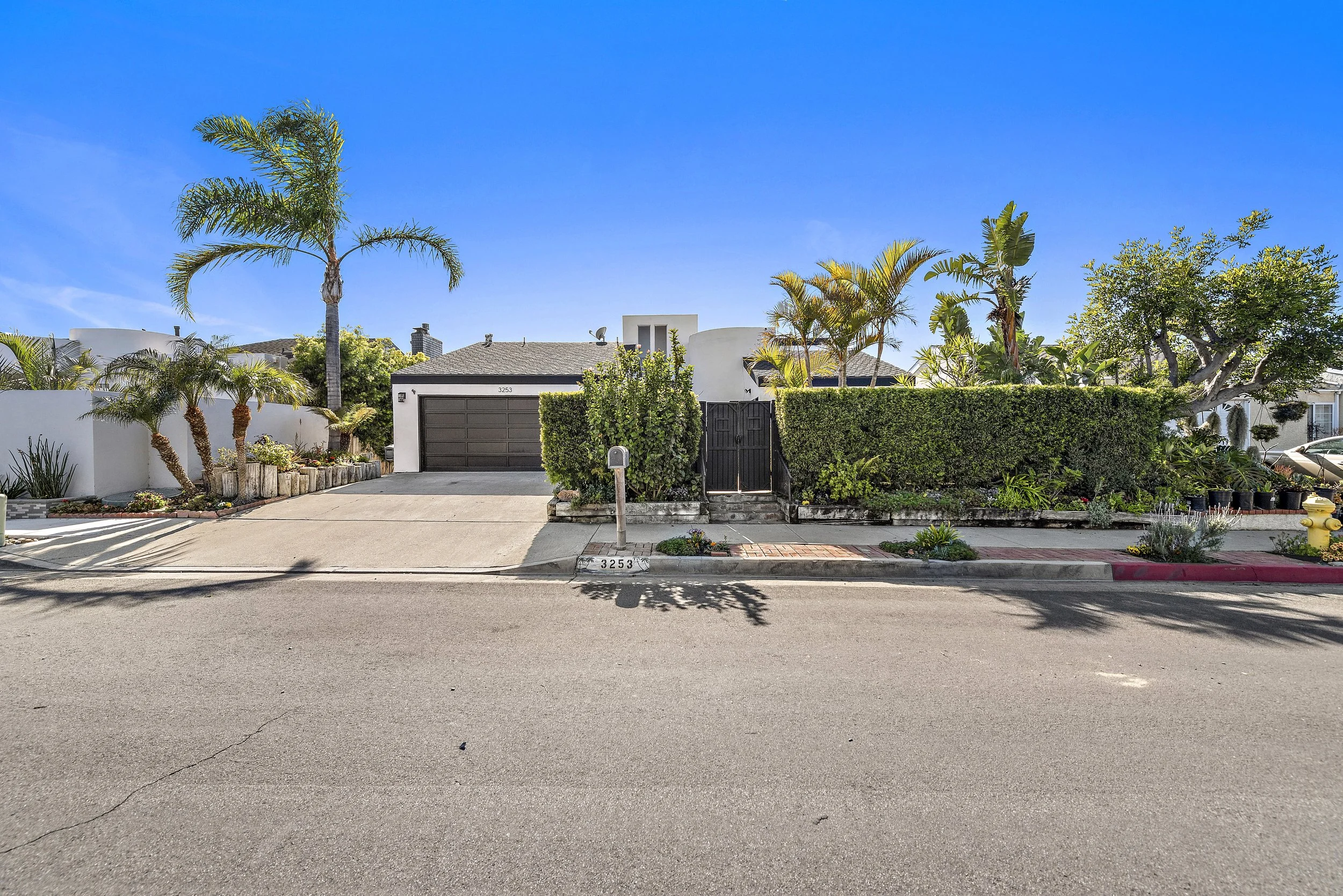 3253 Alta Laguna (1).jpg