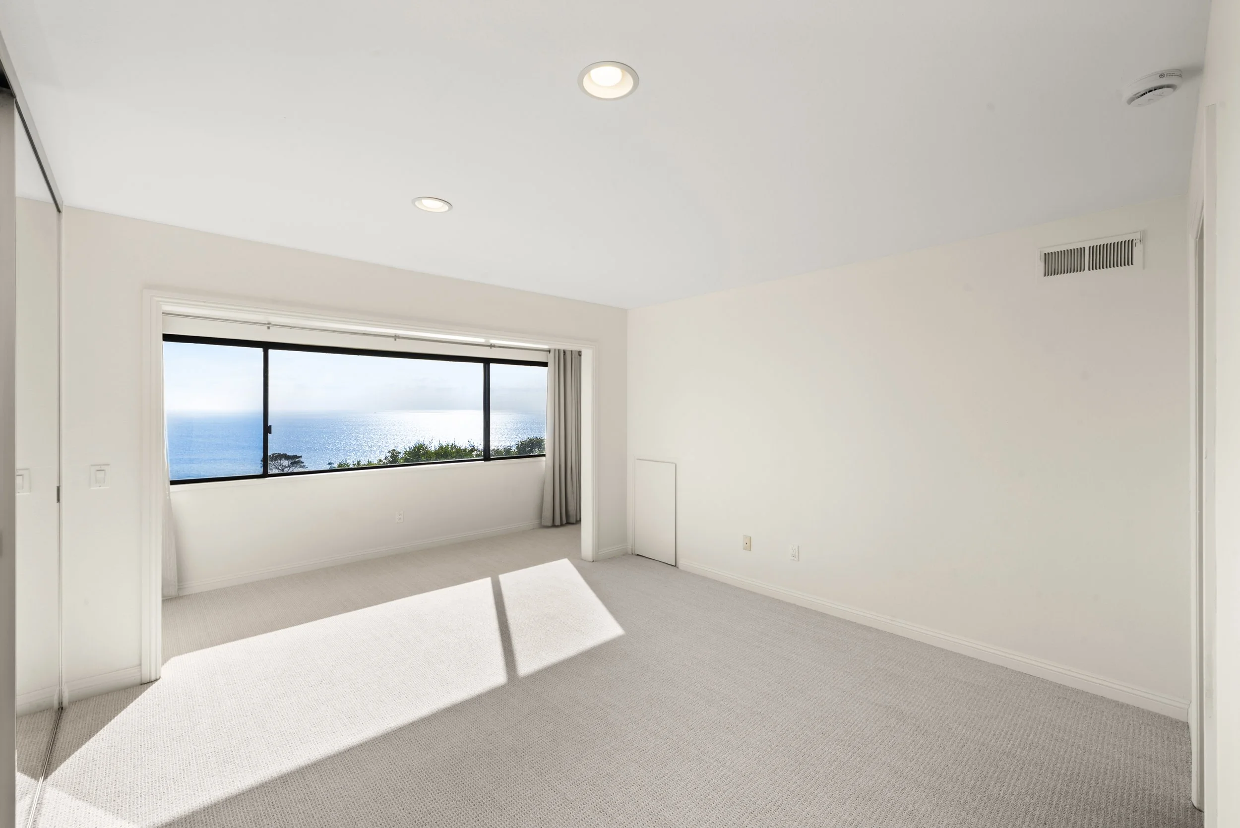 21751OceanVista,LagunaBeach10.JPG