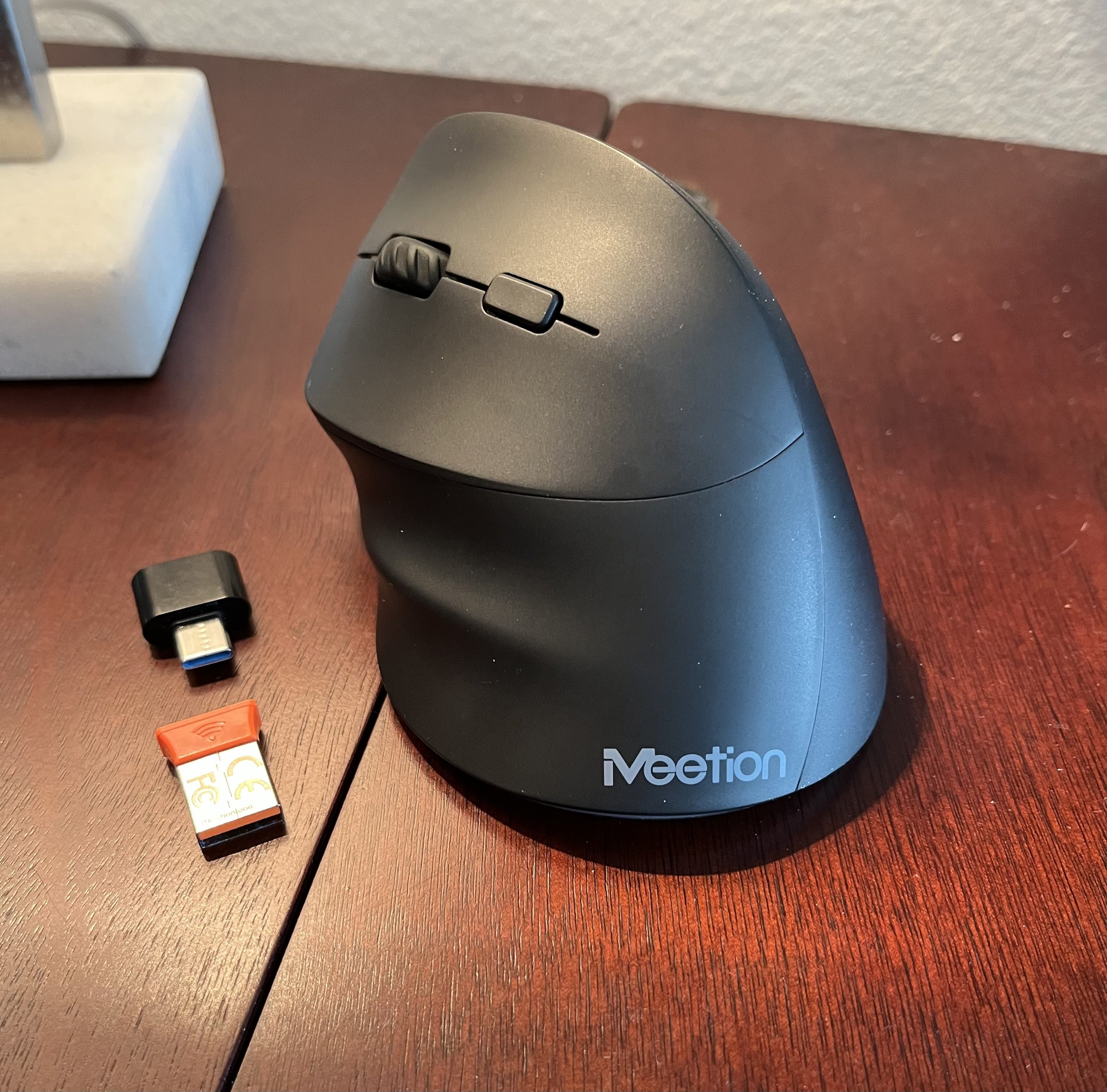 MeeTion aerodynamic gaming mouse