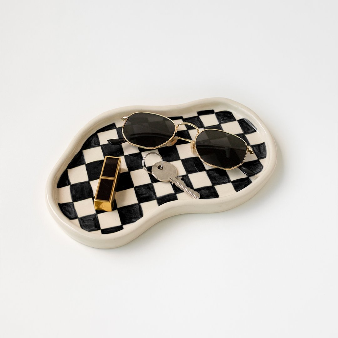 44_Product_CheckeredTray_07.jpg