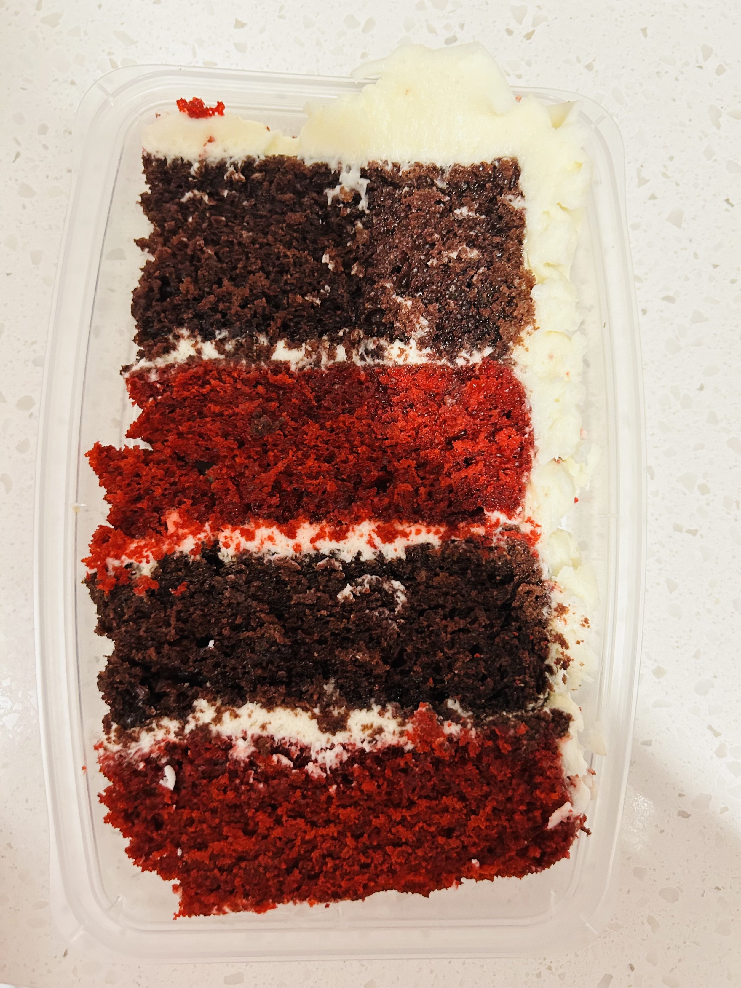 Red Velvet & Chocolate Cake