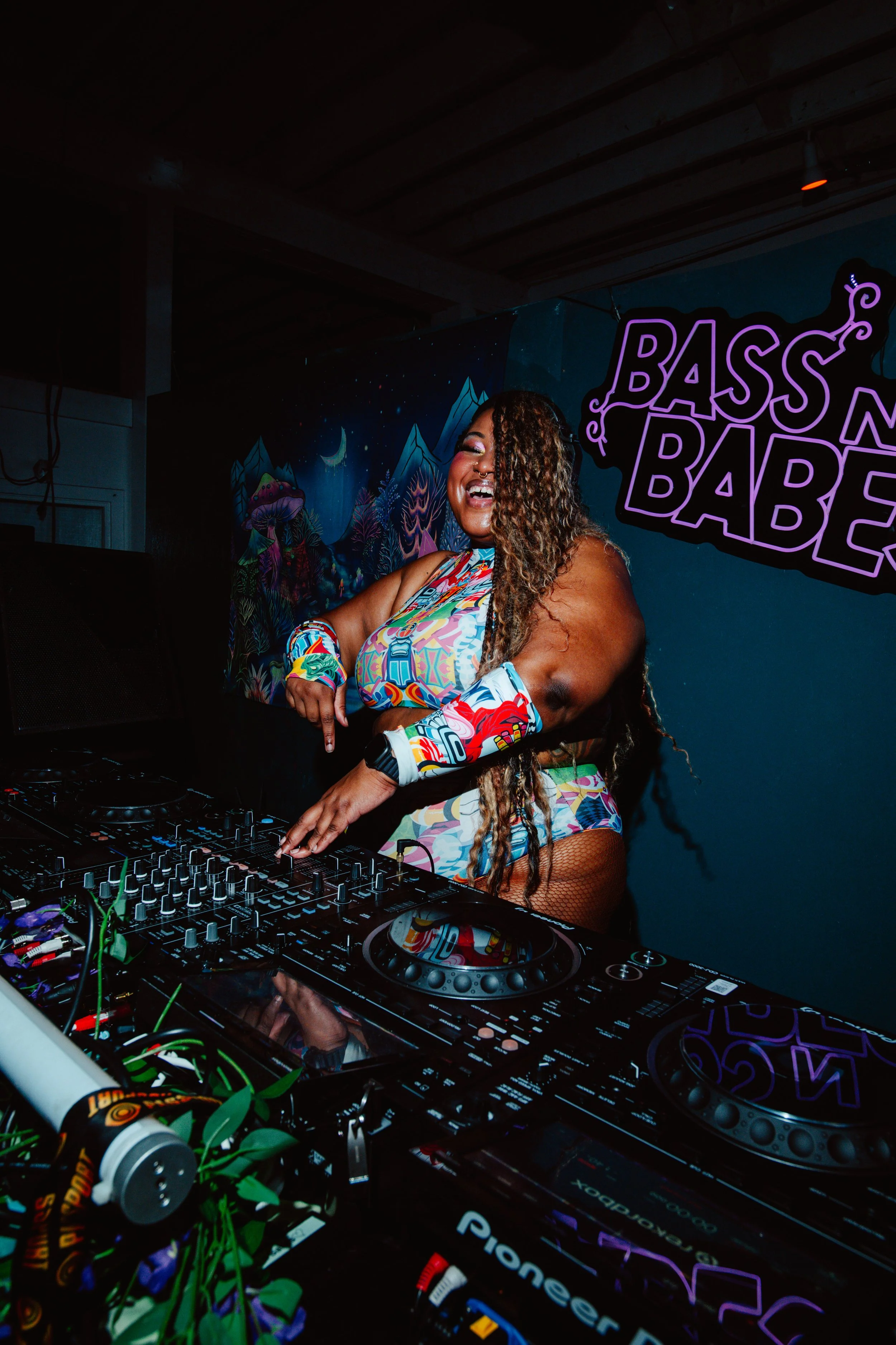 BassNBabes_20260822_SummerParty_LadyVanityRoux_KSeibert-10.jpg