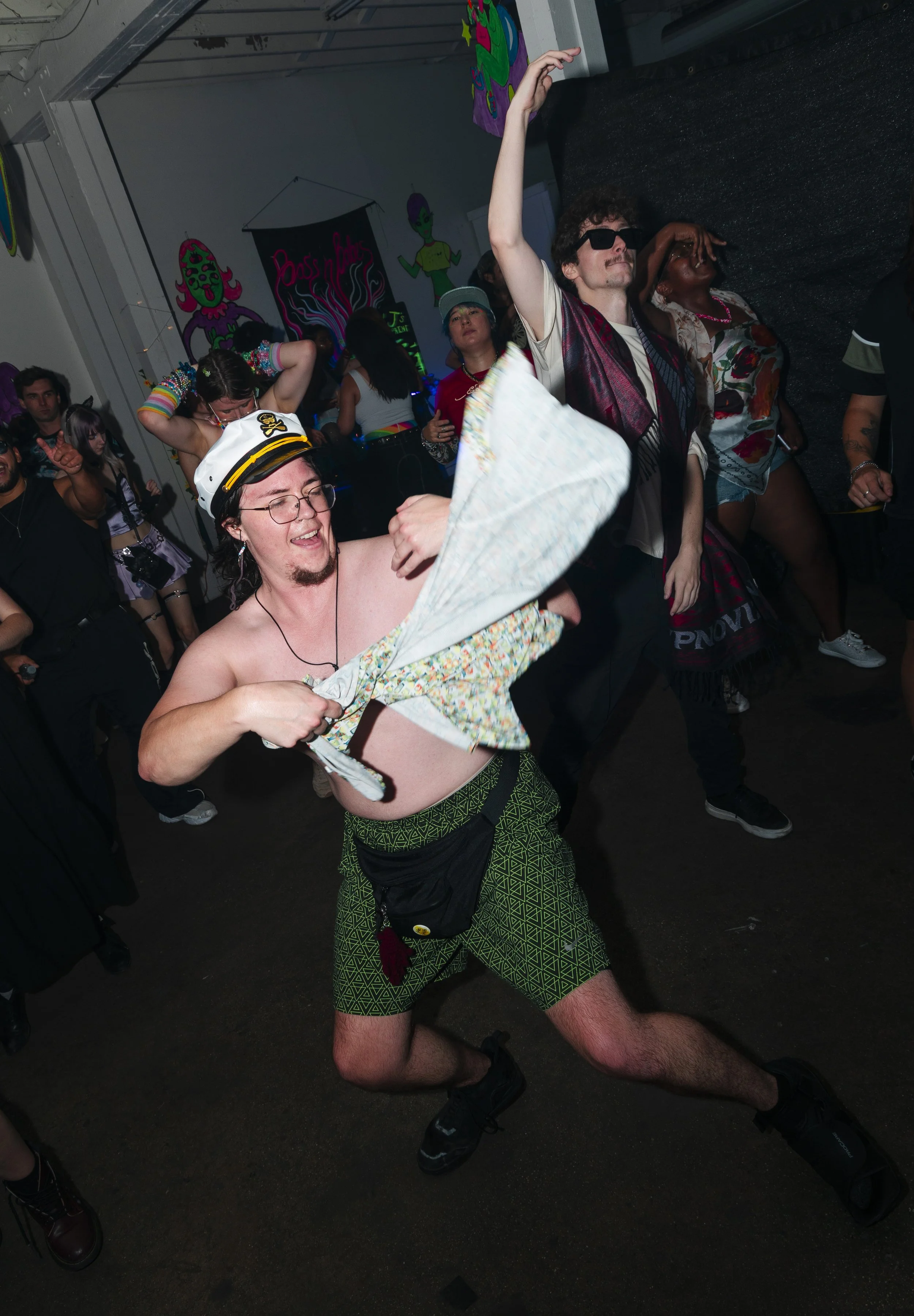 BNB_Crowd36.jpg