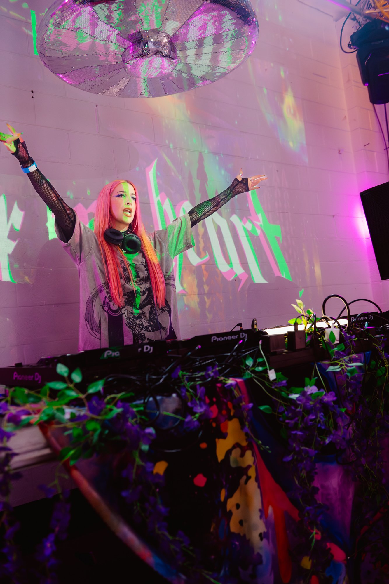 20260425_BassNBabesNBlaze_LosAngeles_CruxMyHeart_KSeibert-4.jpg