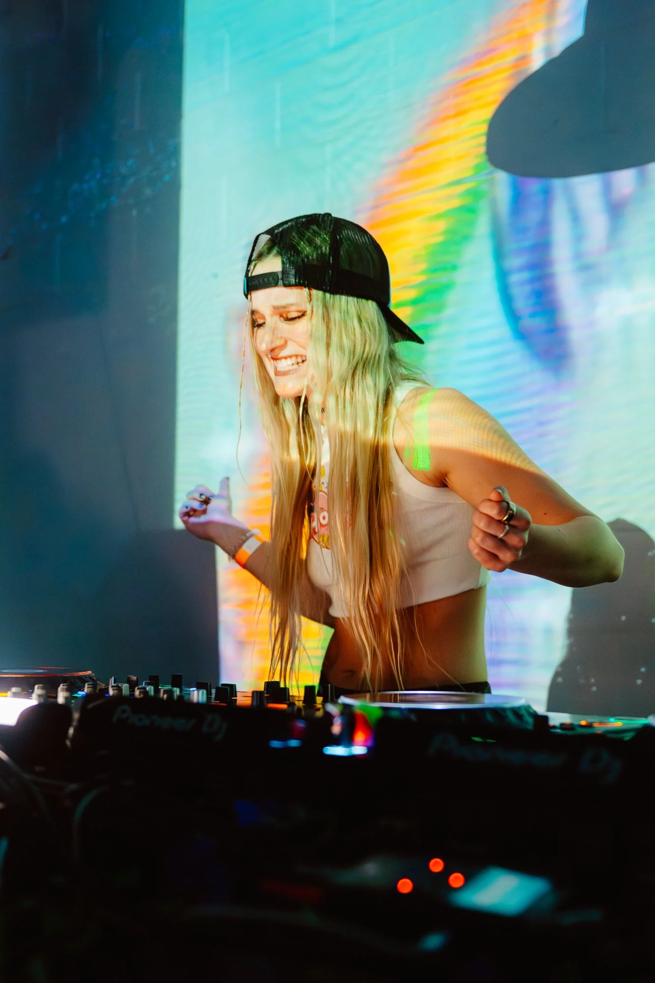 20260425_BassNBabesNBlaze_LosAngeles_Jilli_KSeibert-3.jpg