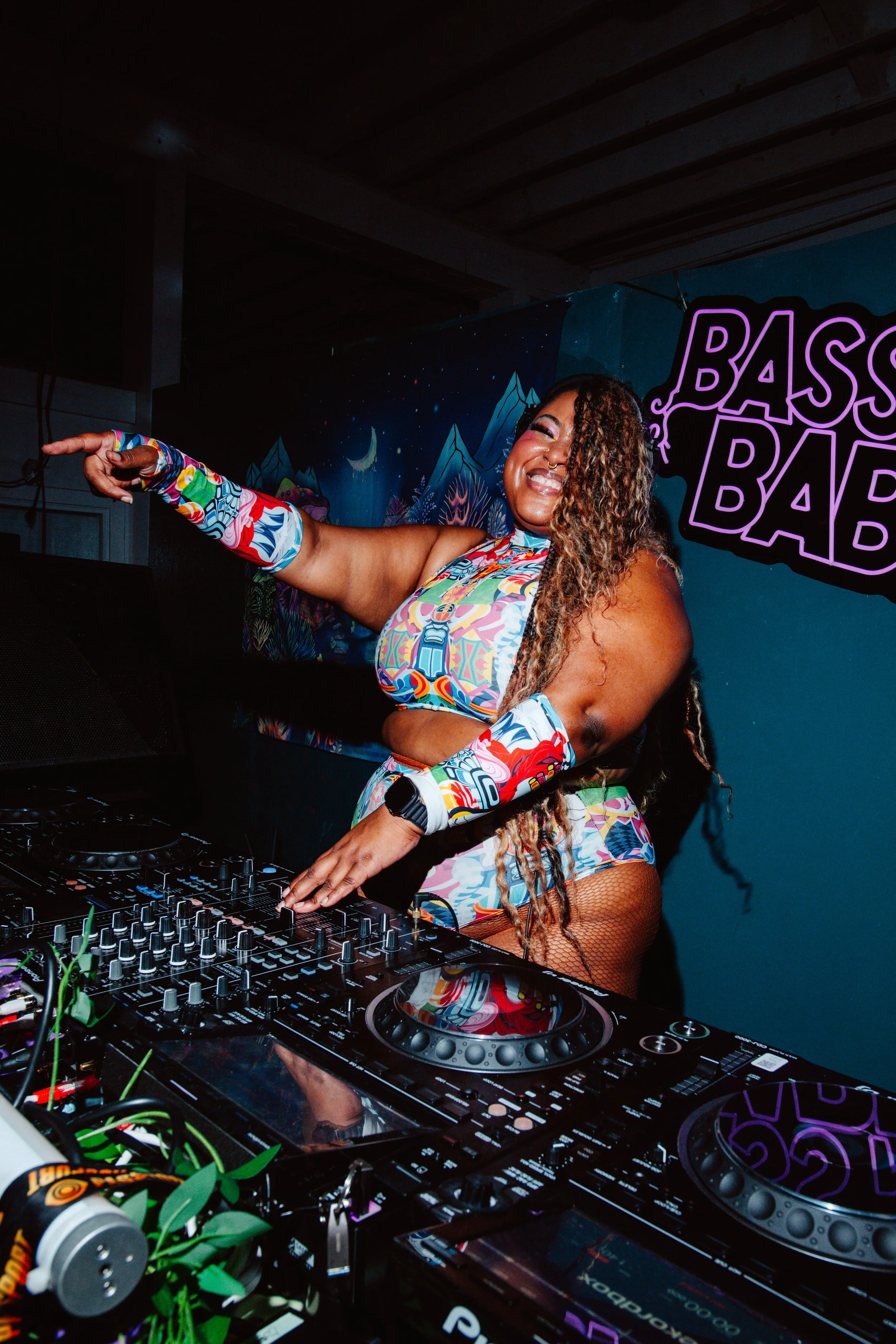 BassNBabes_20260822_SummerParty_LadyVanityRoux_KSeibert-9.jpg