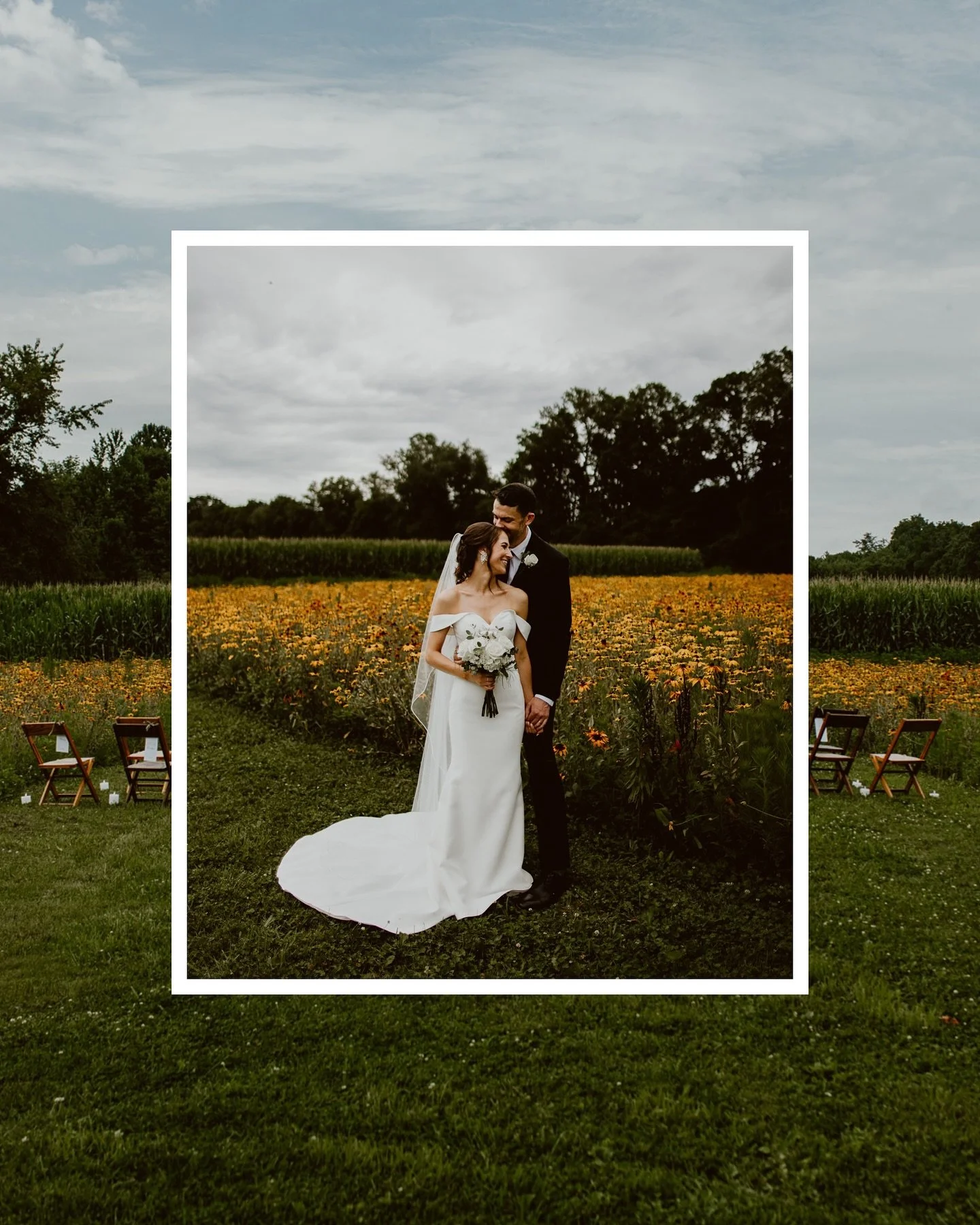a very overdue post for a very incredible weekend celebrating deanna + ryan. this is part one of their two day wedding: an intimate family-only ceremony with the most gorgeous summer backdrop. toasty warm weather with the perfect blanket of thin clou
