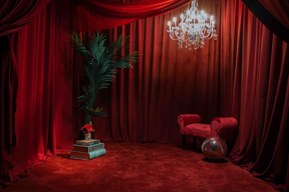 Red velvet set with chandelier