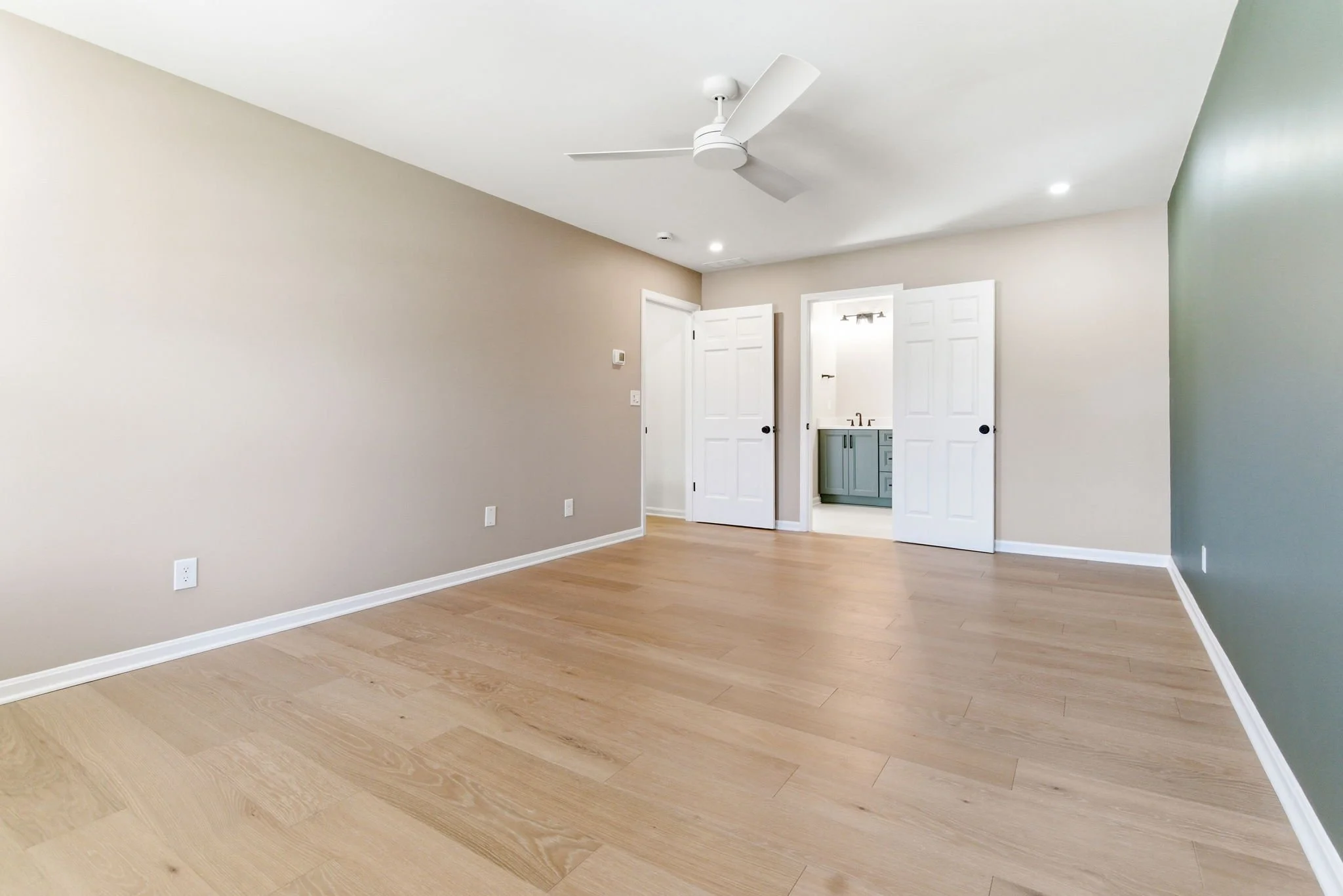 8618 Nottingham Pkwy-34.jpg