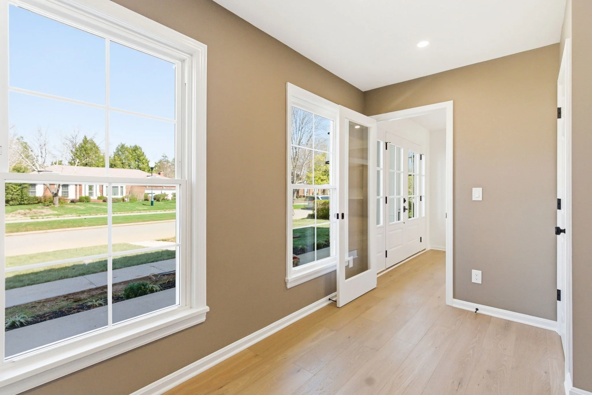 8618 Nottingham Pkwy-09.jpg