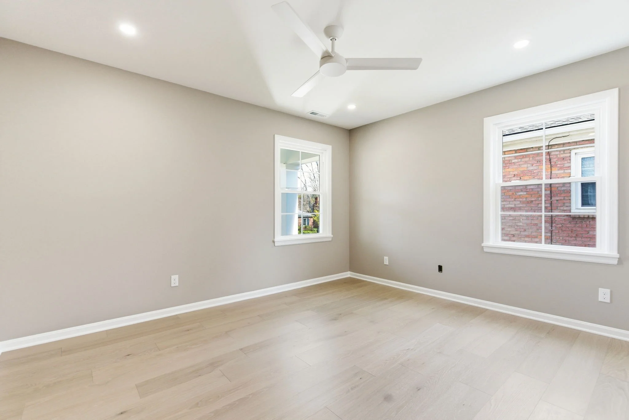 8618 Nottingham Pkwy-53.jpg
