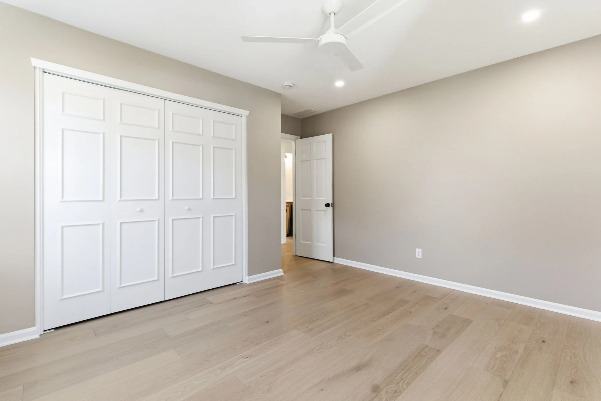 8618 Nottingham Pkwy-54.jpg