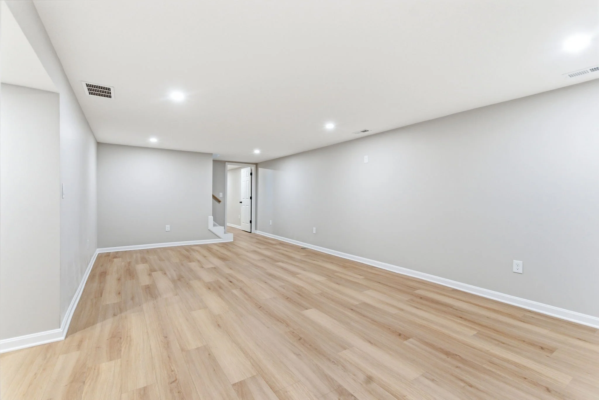 8618 Nottingham Pkwy-57.jpg