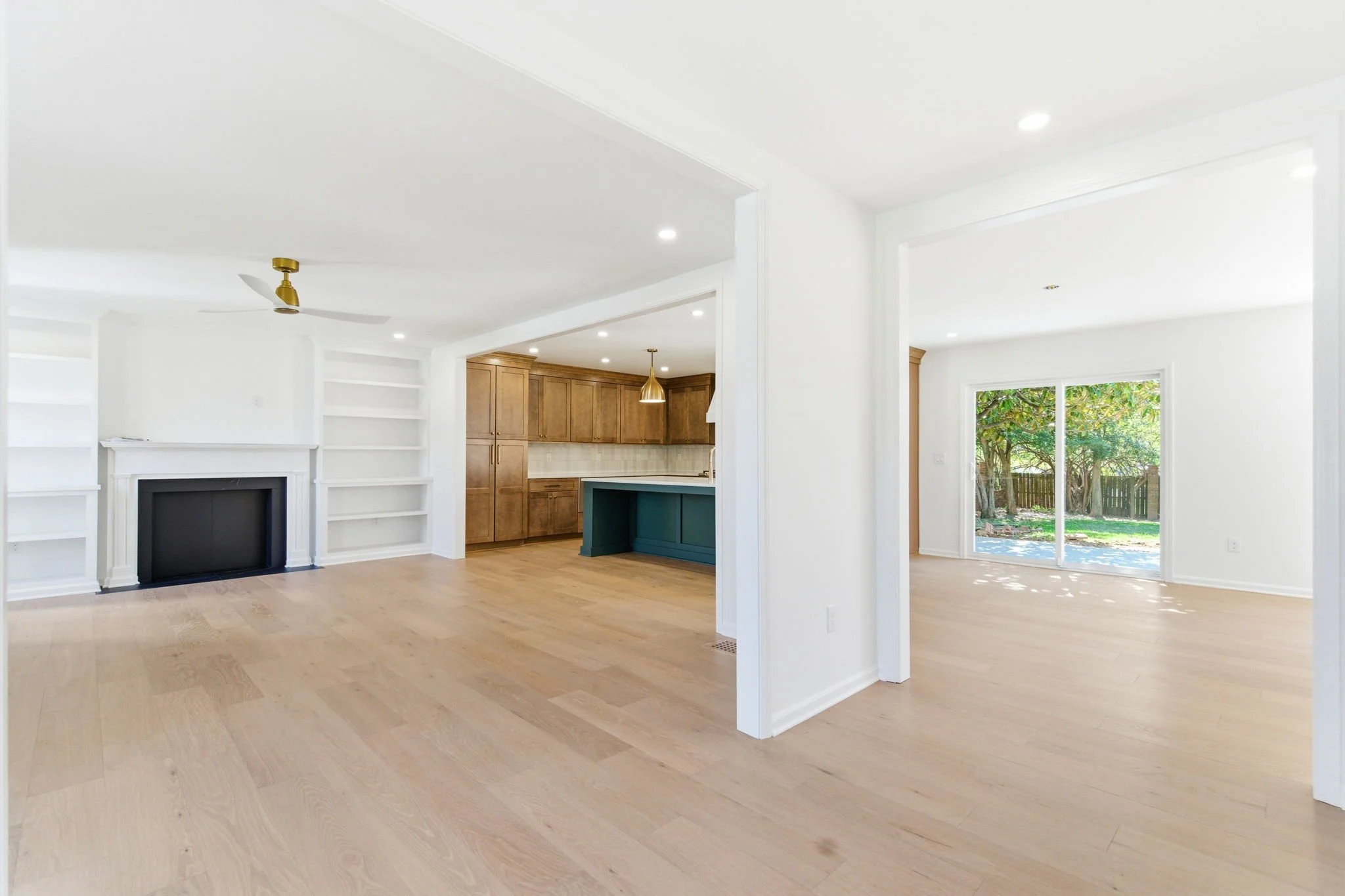 8618 Nottingham Pkwy-10.jpg