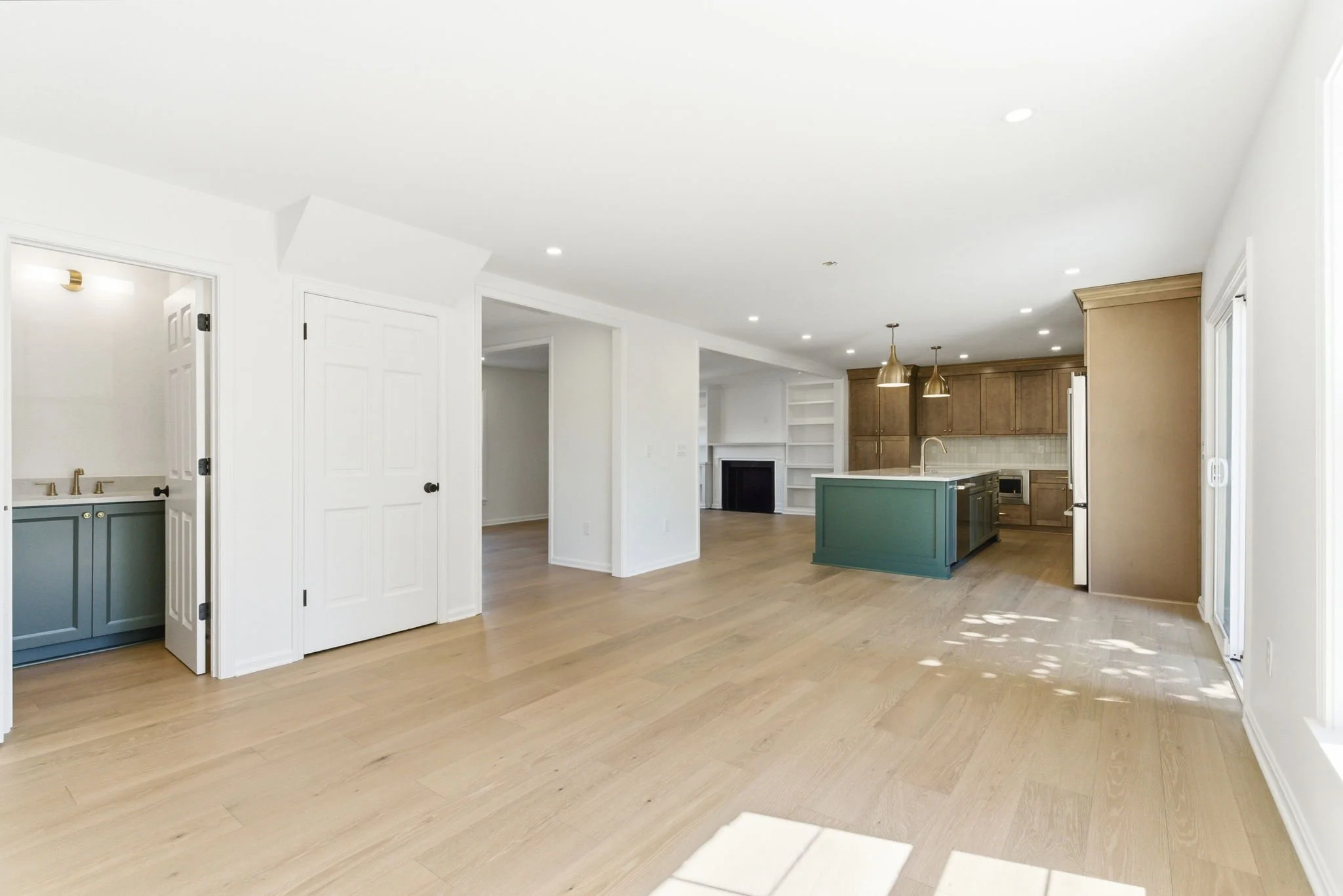 8618 Nottingham Pkwy-21.jpg