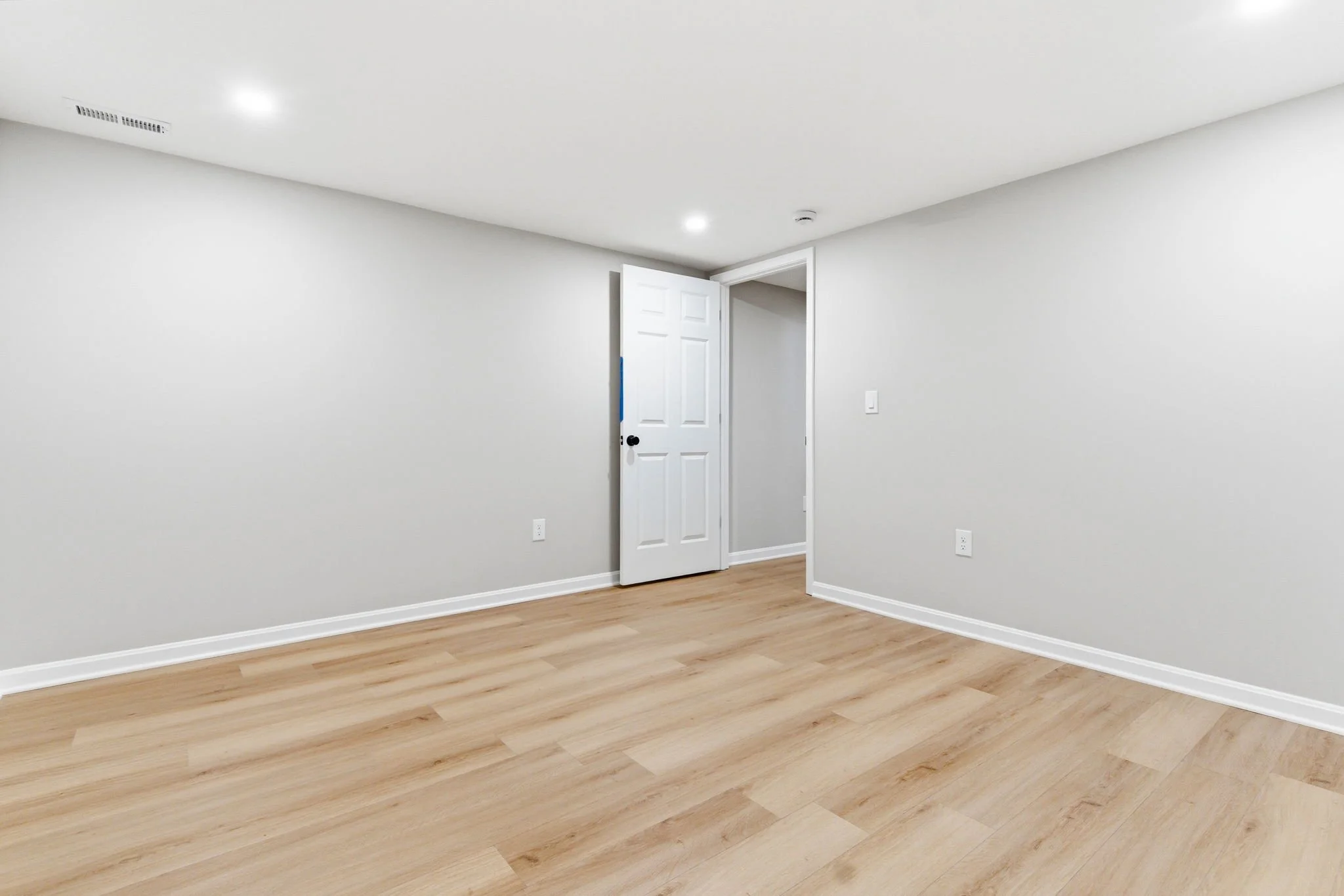 8618 Nottingham Pkwy-69.jpg