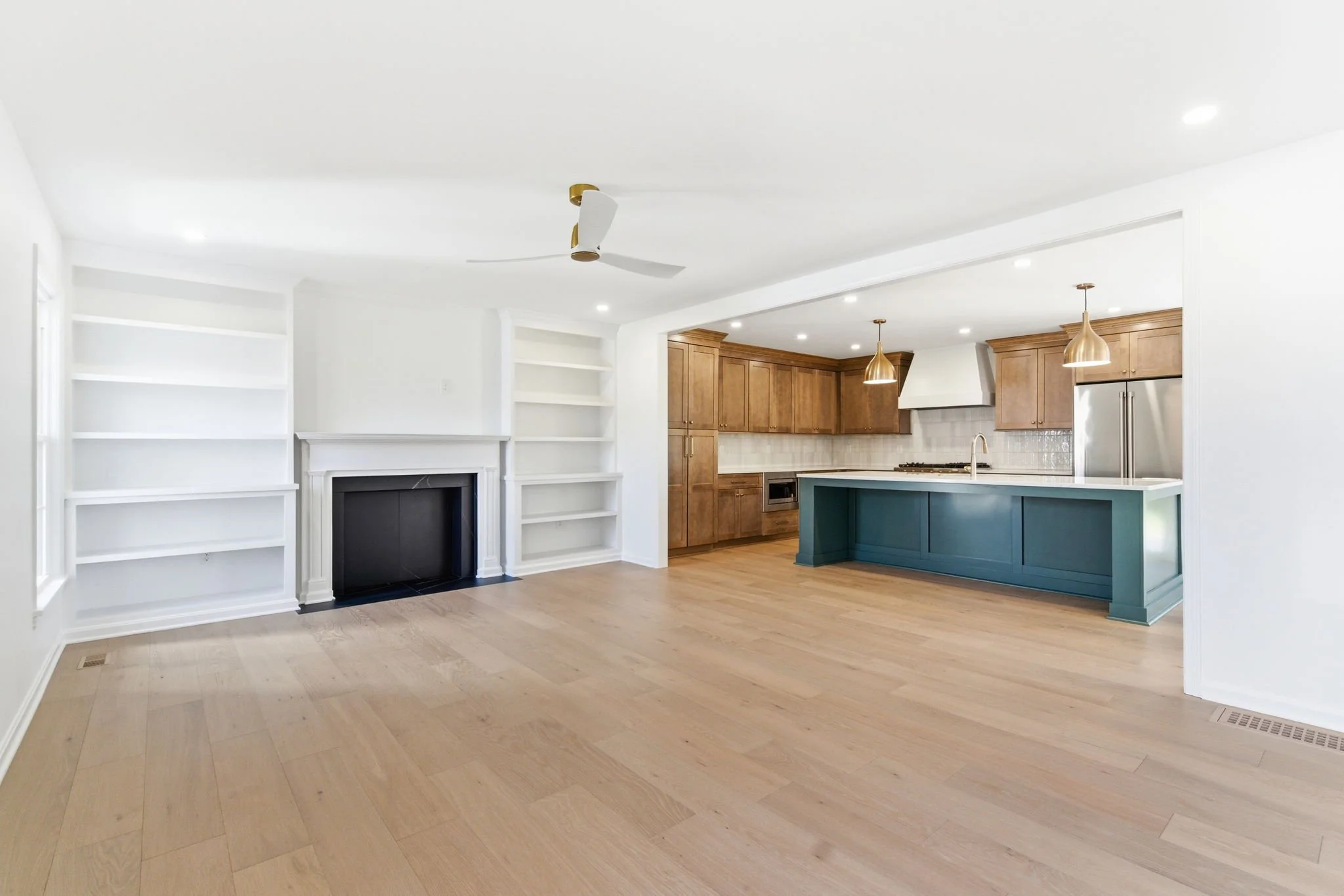 8618 Nottingham Pkwy-12.jpg