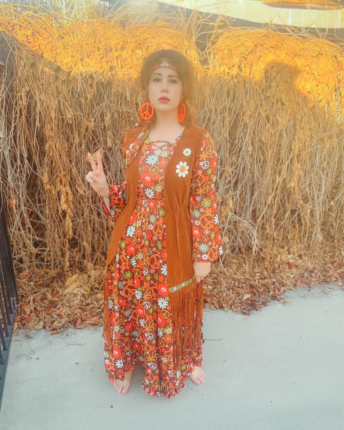 Who are you? Is time even real? Why are you doing what you&rsquo;re doing? Where are you going? 
✌🏻🍄🌈
.
.
.
.
.
.
.
.
#righton #psychedelic #retreatyourself #reatreat #costaricaretreat