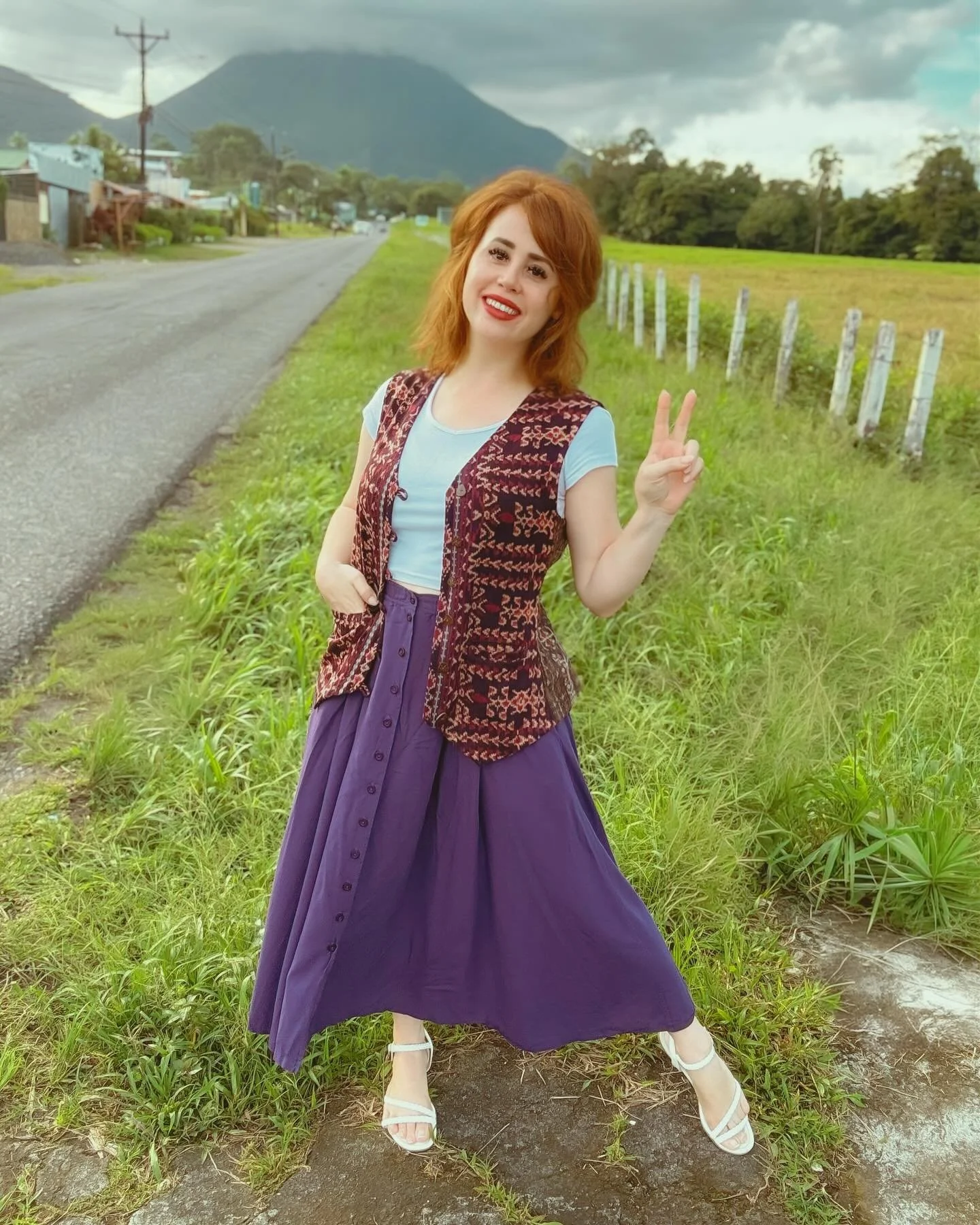 Keep trusting your instincts - they&rsquo;ve gotten you this far. 
✌🏻🍄🌈
.
.
.
.
.
.
.
.
.
#hippielife #costarica #volcano #1990s #vintage
