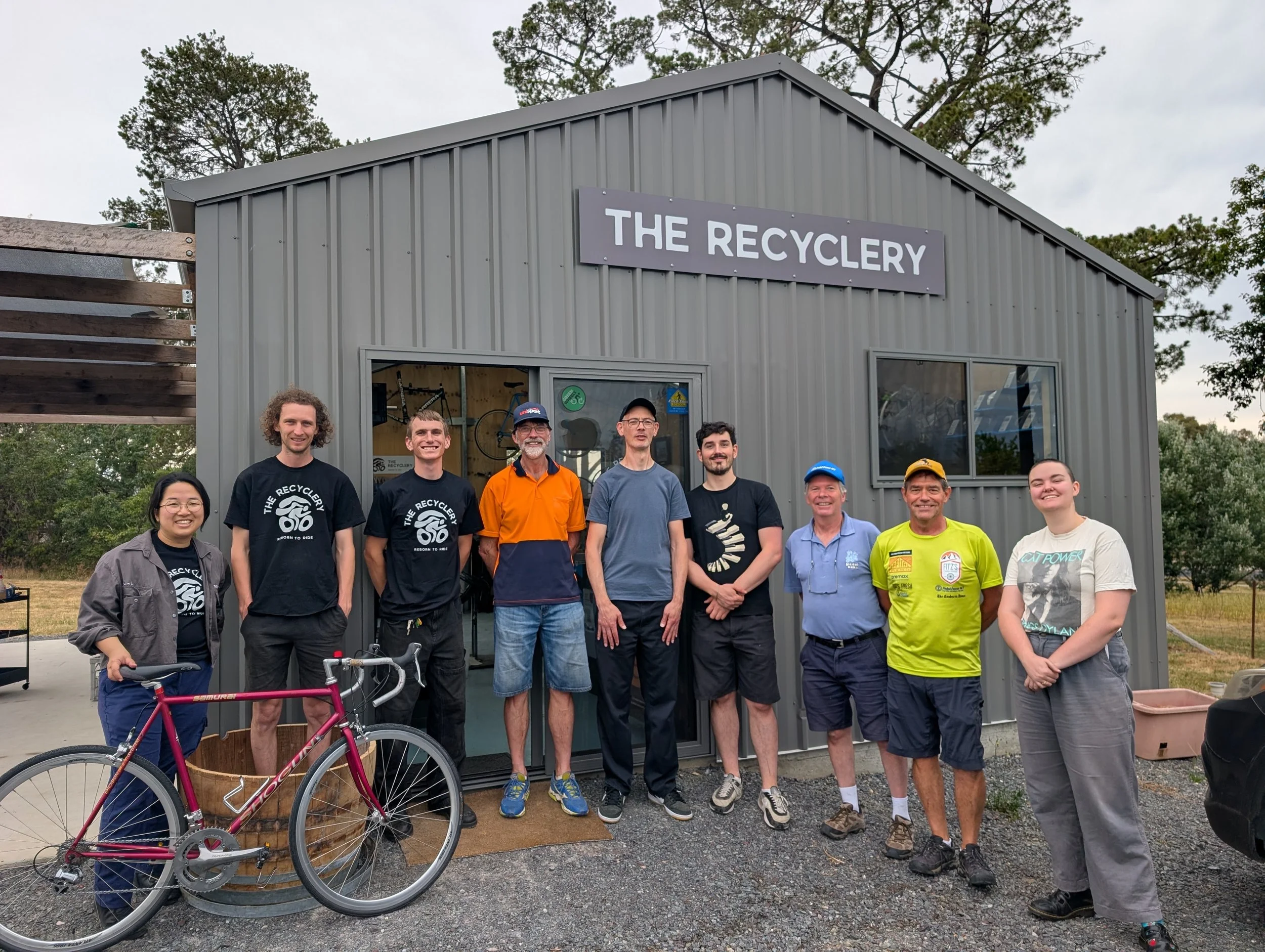 Learn how to do a full service on your bike - for free 