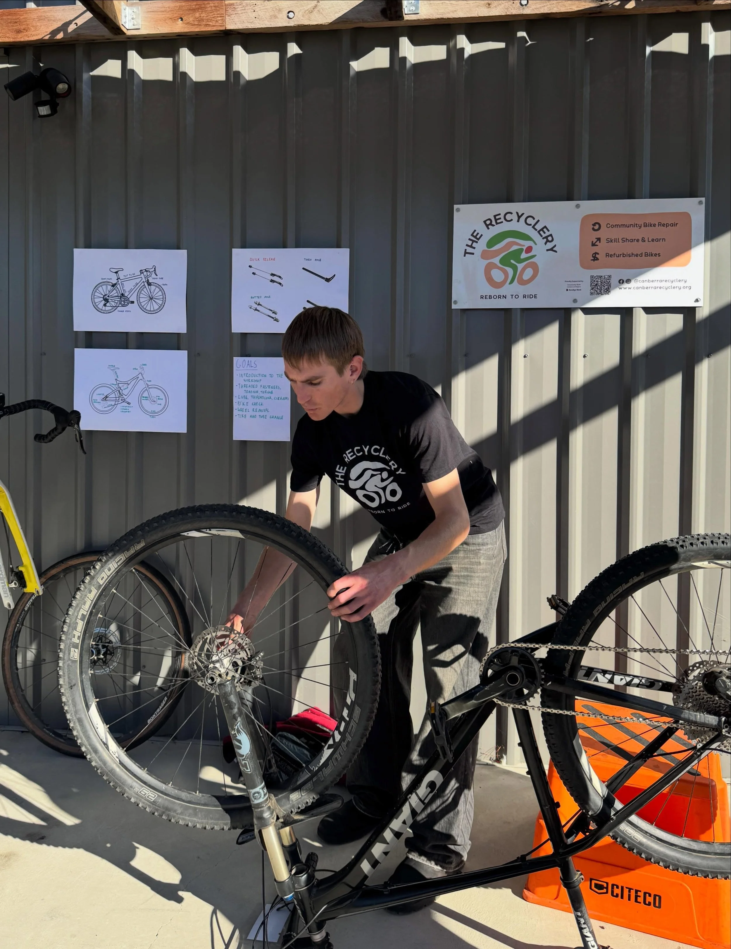 Today was week 1 of learning how to fully service a bike with Cohen!! We run these courses several times a year, and over a 6 week block 😆 Whilst this course is fully booked out, Cohen will be running one-off tire &amp; tube changing workshops at Di
