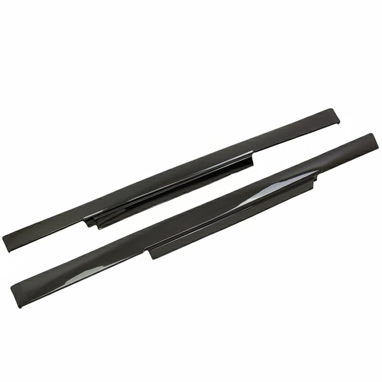 OEM Style Matte Carbon Fiber Side Skirts – Nissan GT-R R35 (2008–2016) CBA / DBA