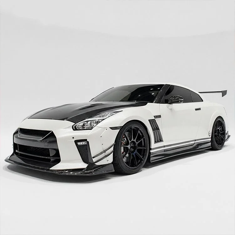 Top Secret Style Wide Carbon Fiber +20mm Half Front Fender – Nissan GT-R R35 (2008–2016) CBA / DBA