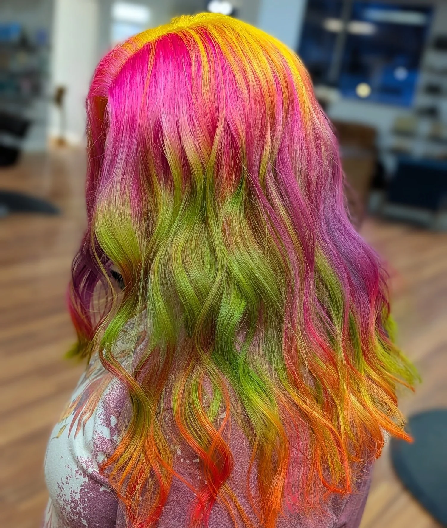 Totally obsessed with this new color palette for this guest 😍 

Thank you for letting me use your hair as a canvas, Sammie! ❤️

Swipe to see our starting canvas after removing her previous color