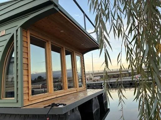 Aufguss at KOS Floating Sauna in Saratoga Springs