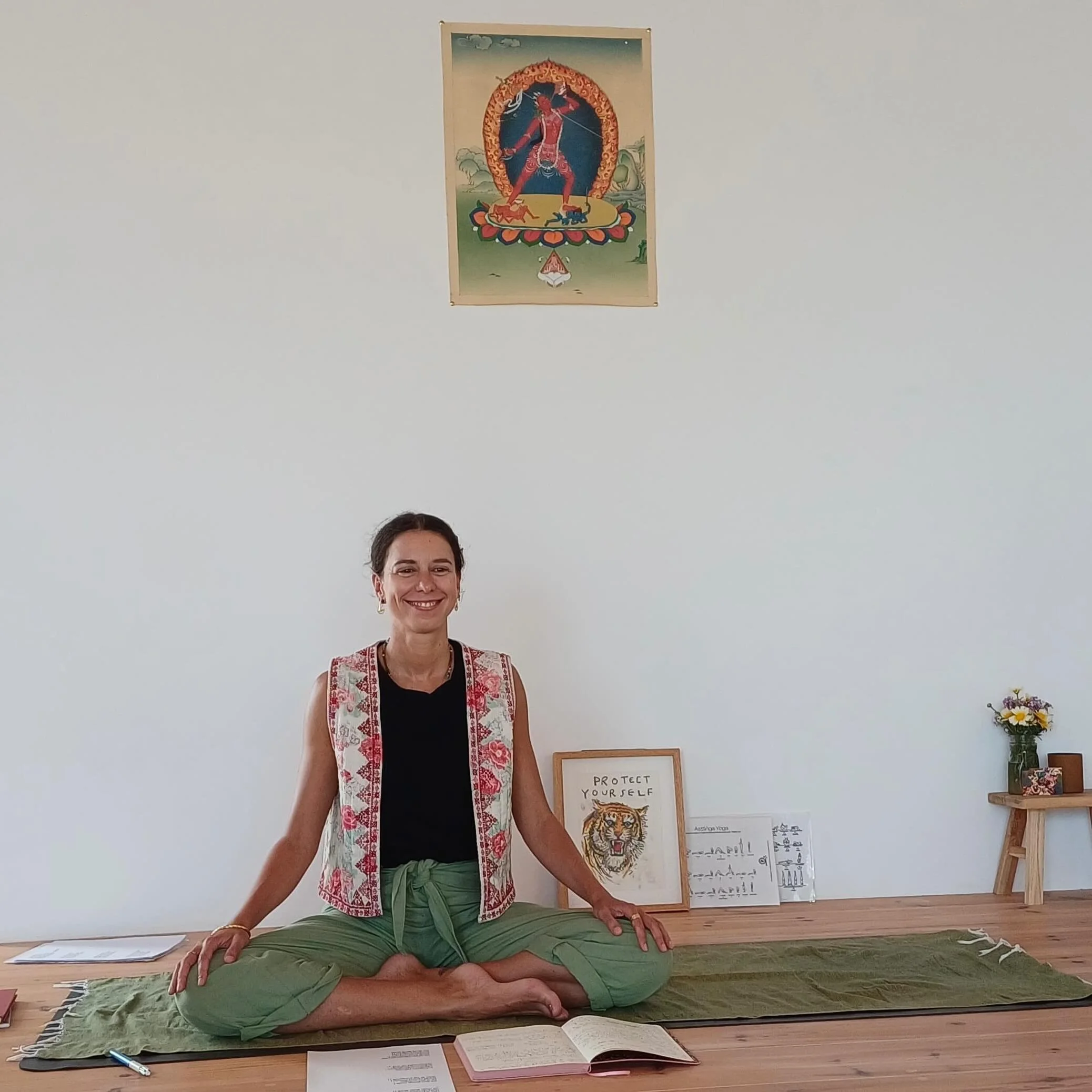 Fuerteventura 2026
Holding the space @yogavolt_shala ✨
with @yogawithpetri and @soulshineyoga_fr 🙏🏼

Those times when our bodies are moving with lightness towards light. No effort was needed, everything felt so easy and right. In the stream of brea