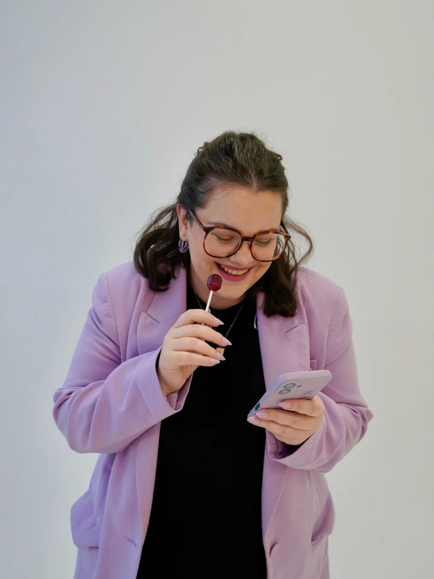 These might be the photos from my recent brand shoot with @mcrcontentstudios, but they completely sum up who I am and what I believe in💜

Cuppa in hand. 
Smiling. 
Laughing. 
Getting deep into someone&rsquo;s business and genuinely wanting to unders