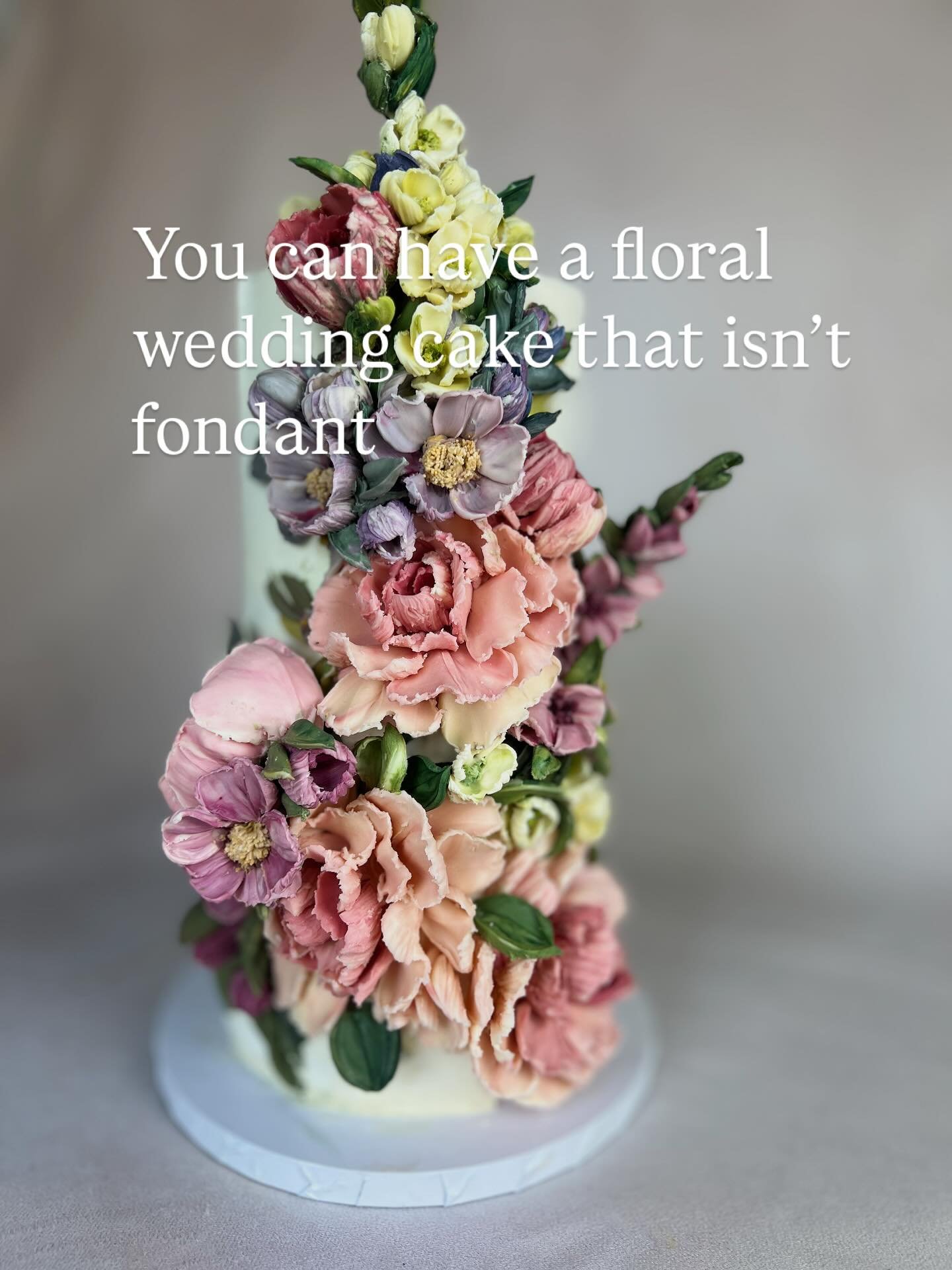 Do you want a luxury wedding cake that:

✔️ Tastes as good as it looks, and is 100% edible?

✔️ Isn&rsquo;t dressed with (possibly toxic ☠️) real flowers that will wilt within a couple of hours?

✔️ Won&rsquo;t melt at room temperature? 

Talk to me 