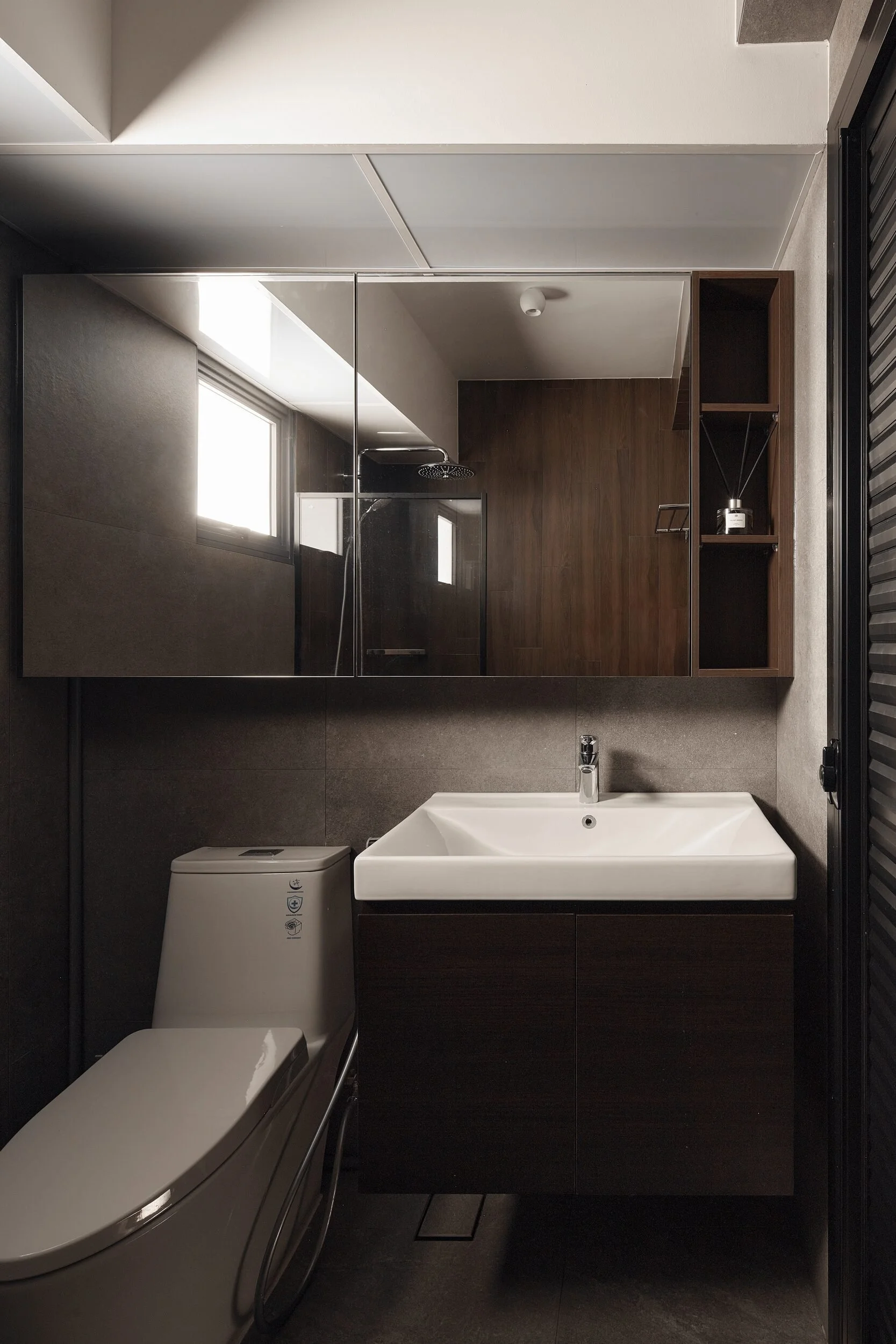 Blk 227A #06-145 Bartley Walk 23.jpg