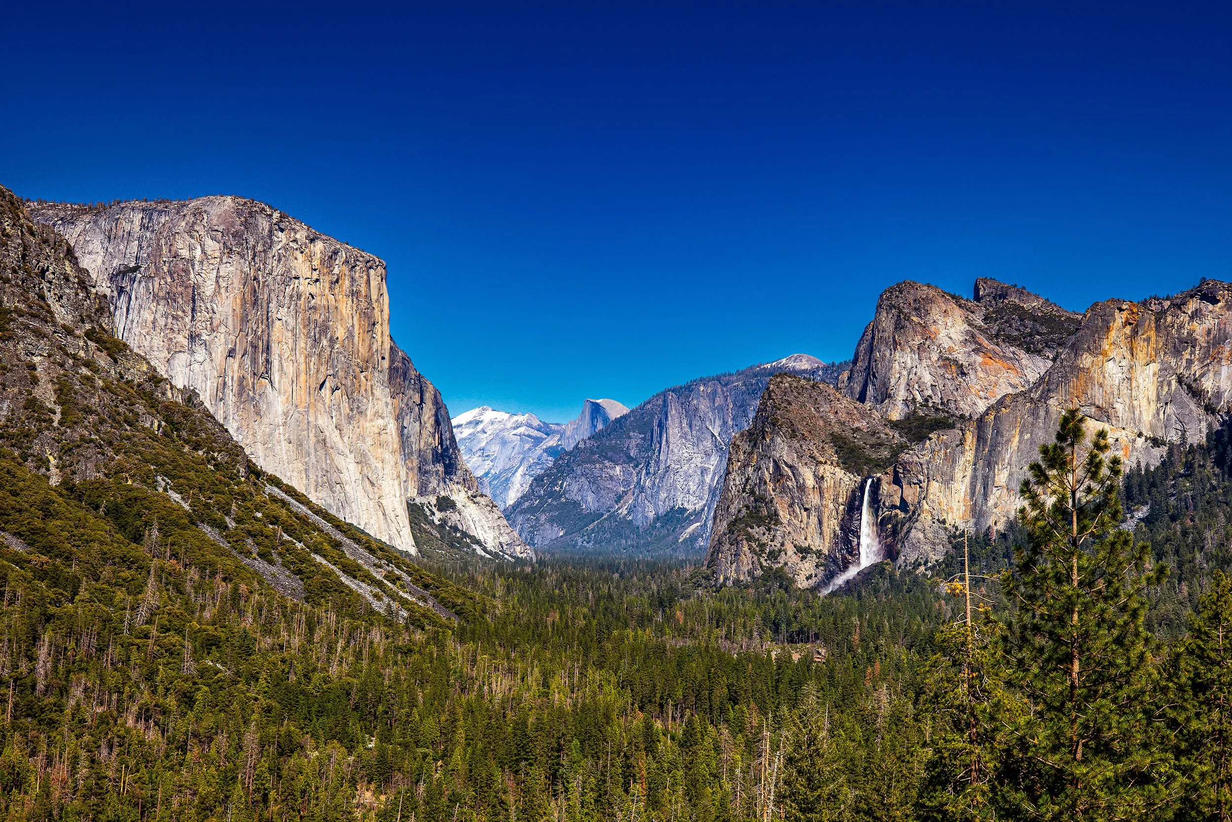 Yosemite National Park — A Cinematic Fine Art Journey Through Granite and Light