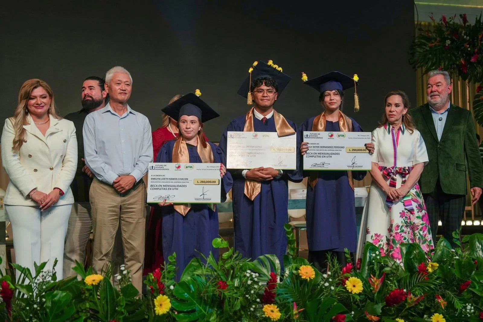 Empowering the Future:  FOHY Awards Historic First Joint Scholarships in Partnership with UTH &amp; Honduras Corea