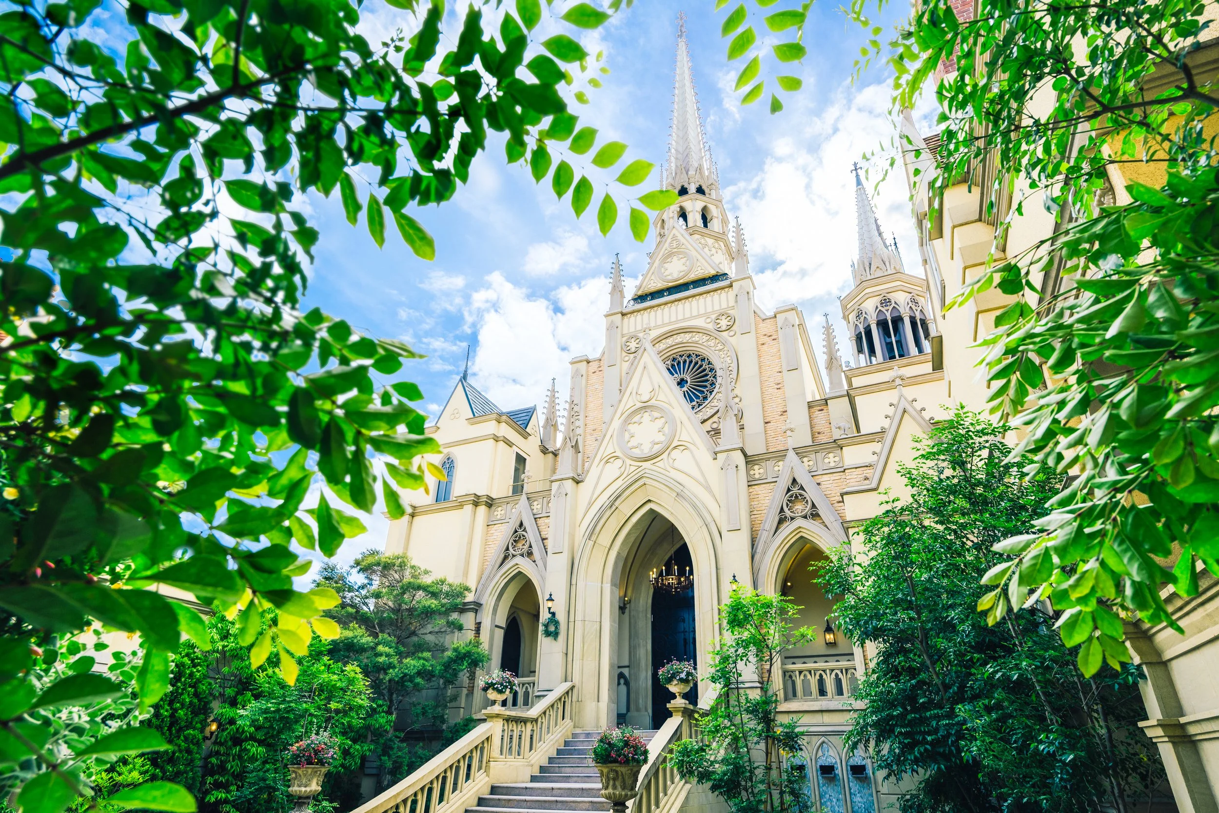 Heart Court: Our Most Popular Japan Wedding Venue, and It Is Easy to See Why