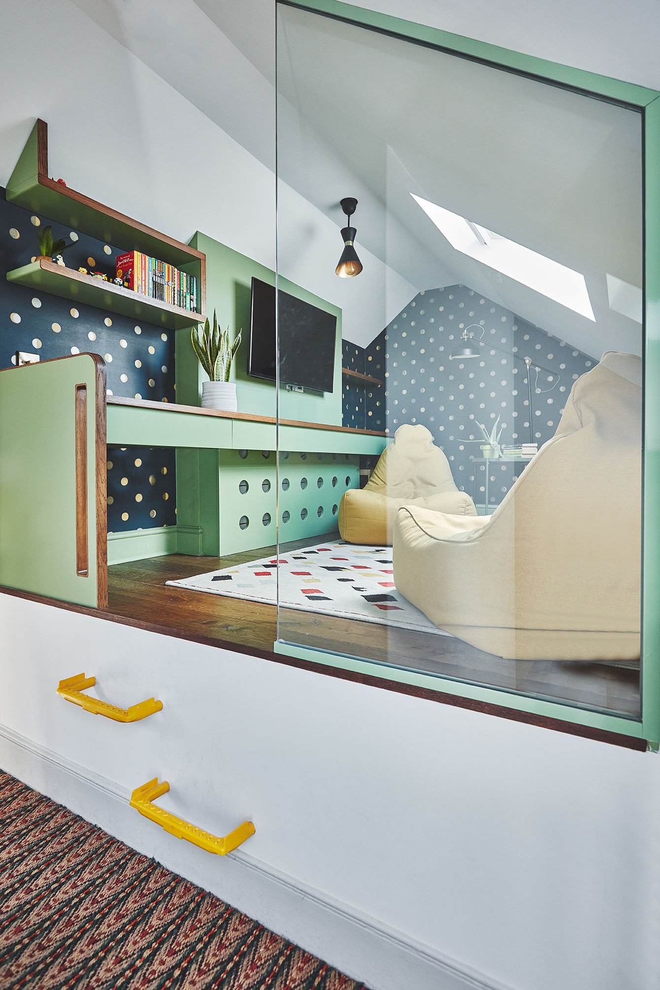 GAMES_ROOM_010.jpg