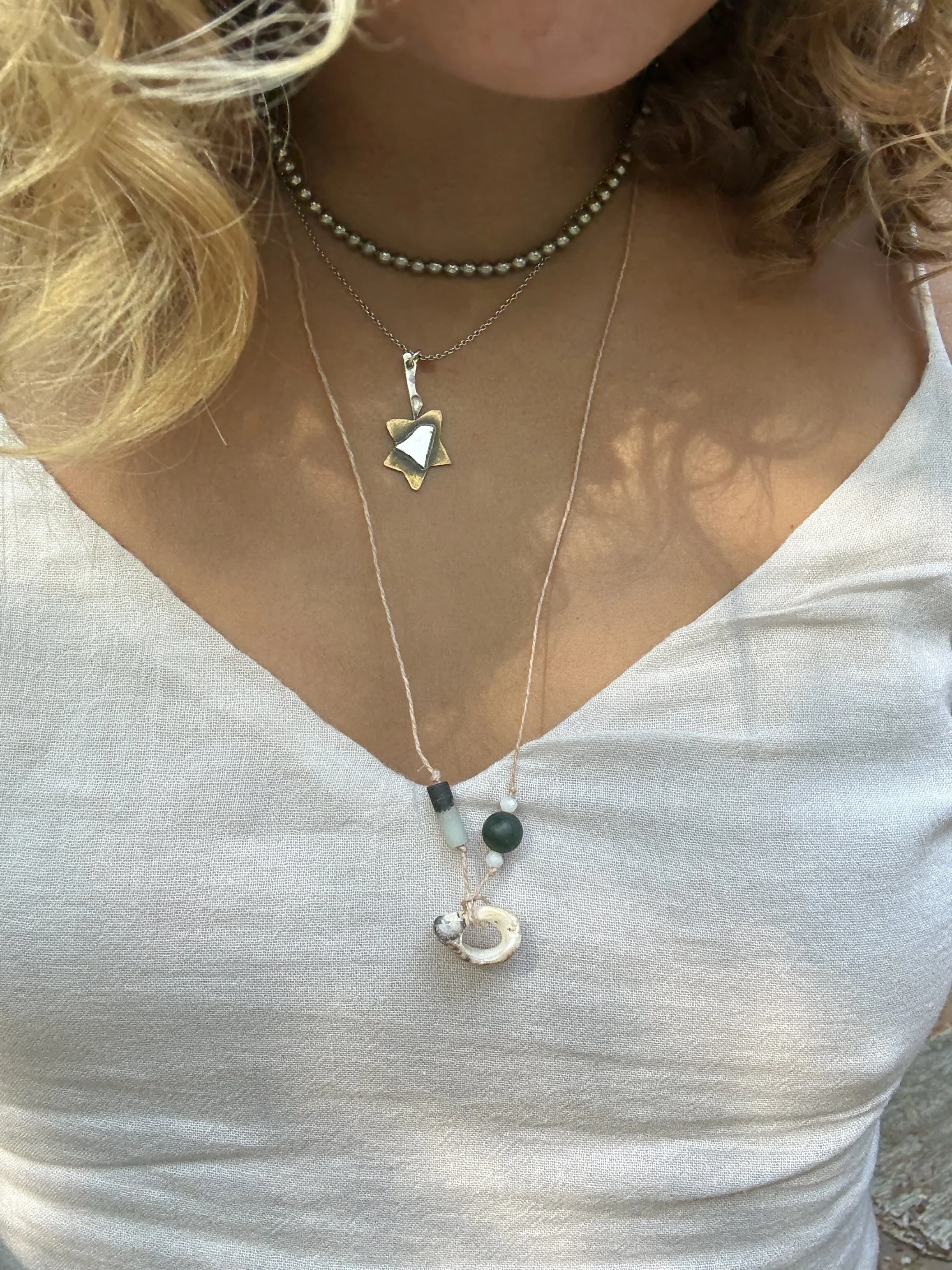 The Shell Necklace 02